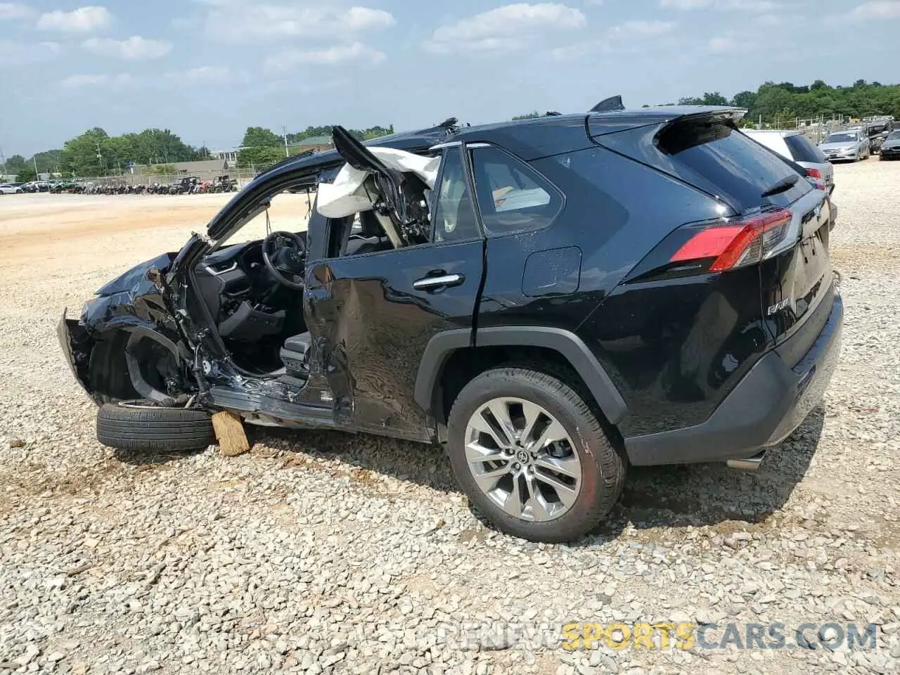 2 Photograph of a damaged car 2T3Y1RFV0MC155111 TOYOTA RAV4 2021