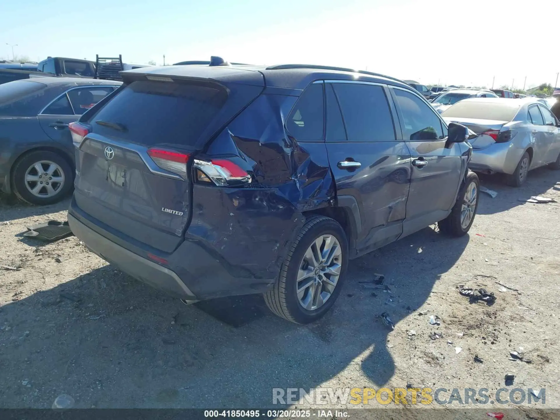 4 Photograph of a damaged car 2T3Y1RFV2MW149034 TOYOTA RAV4 2021