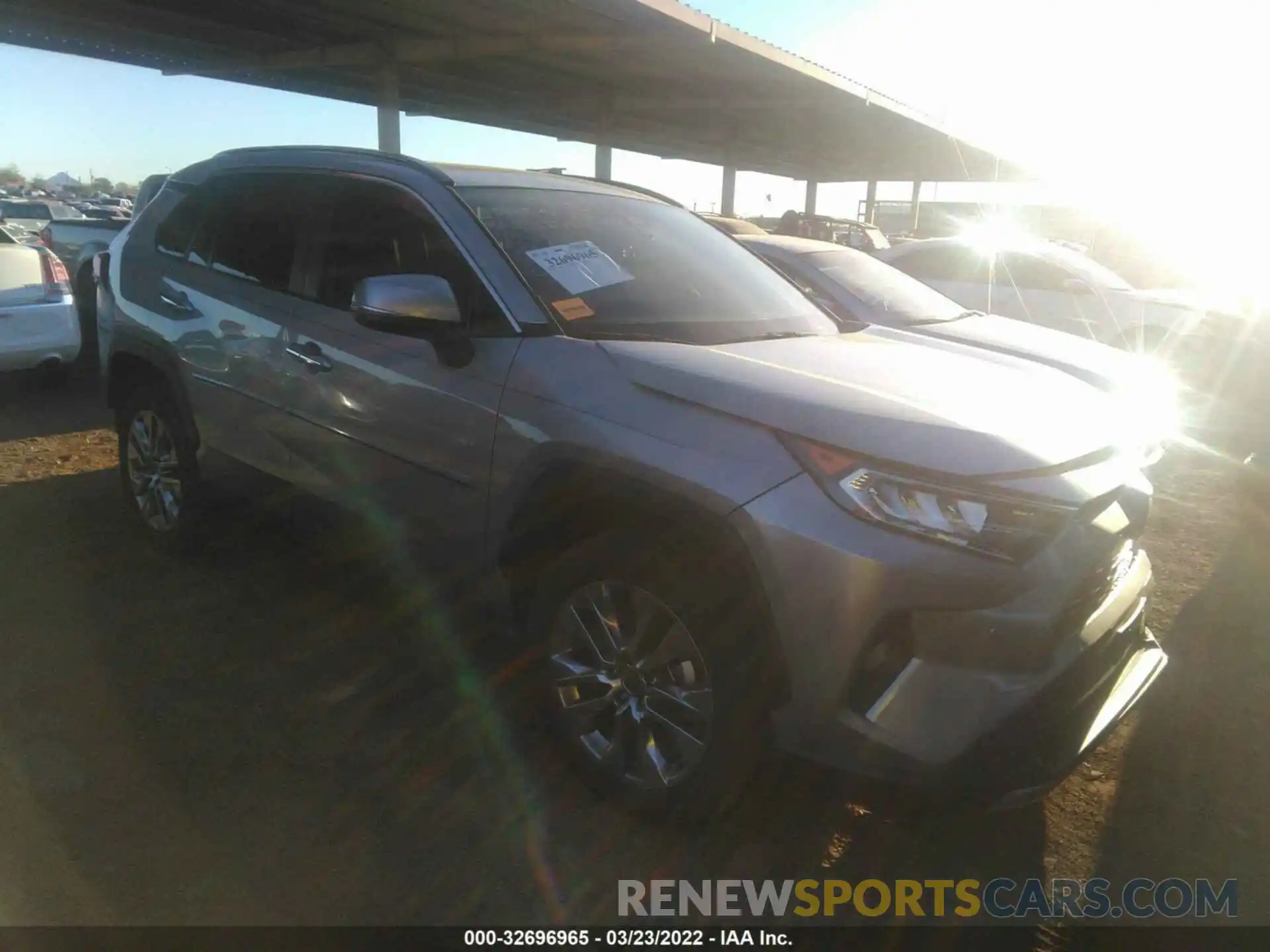 1 Photograph of a damaged car 2T3Y1RFV4MC146329 TOYOTA RAV4 2021