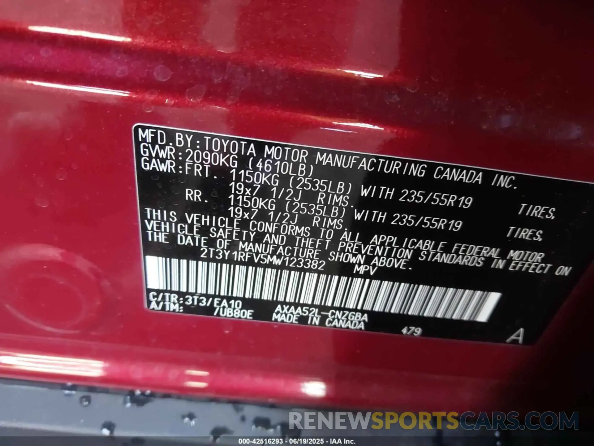 9 Photograph of a damaged car 2T3Y1RFV5MW123382 TOYOTA RAV4 2021