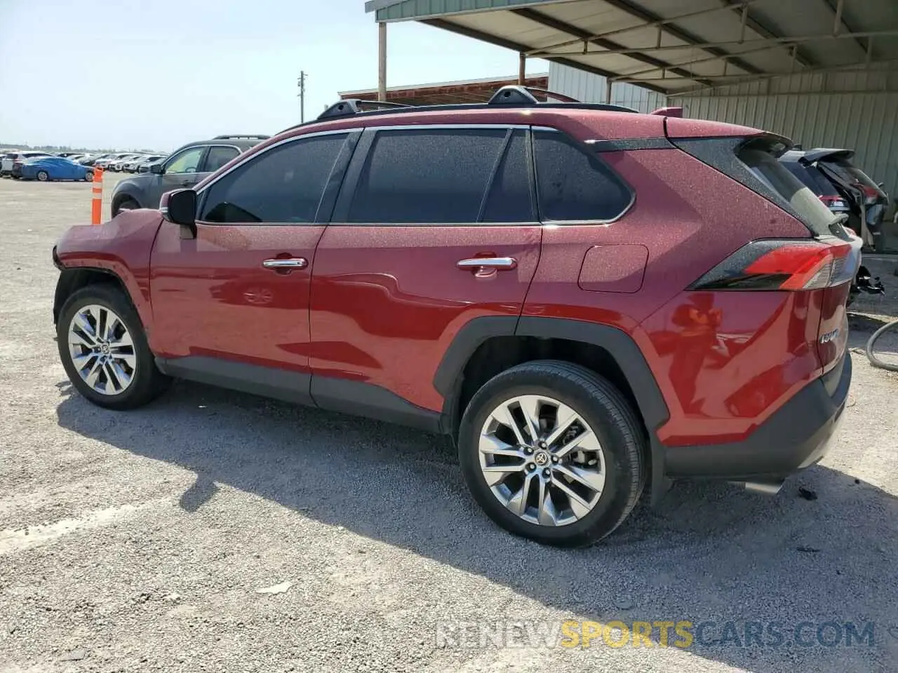 2 Photograph of a damaged car 2T3Y1RFV5MW133832 TOYOTA RAV4 2021