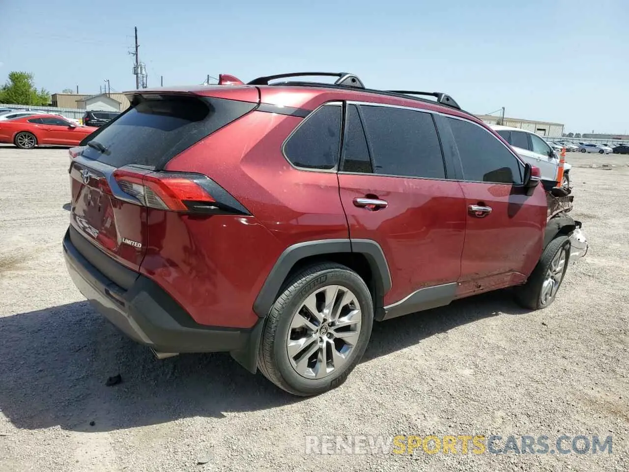 3 Photograph of a damaged car 2T3Y1RFV5MW133832 TOYOTA RAV4 2021
