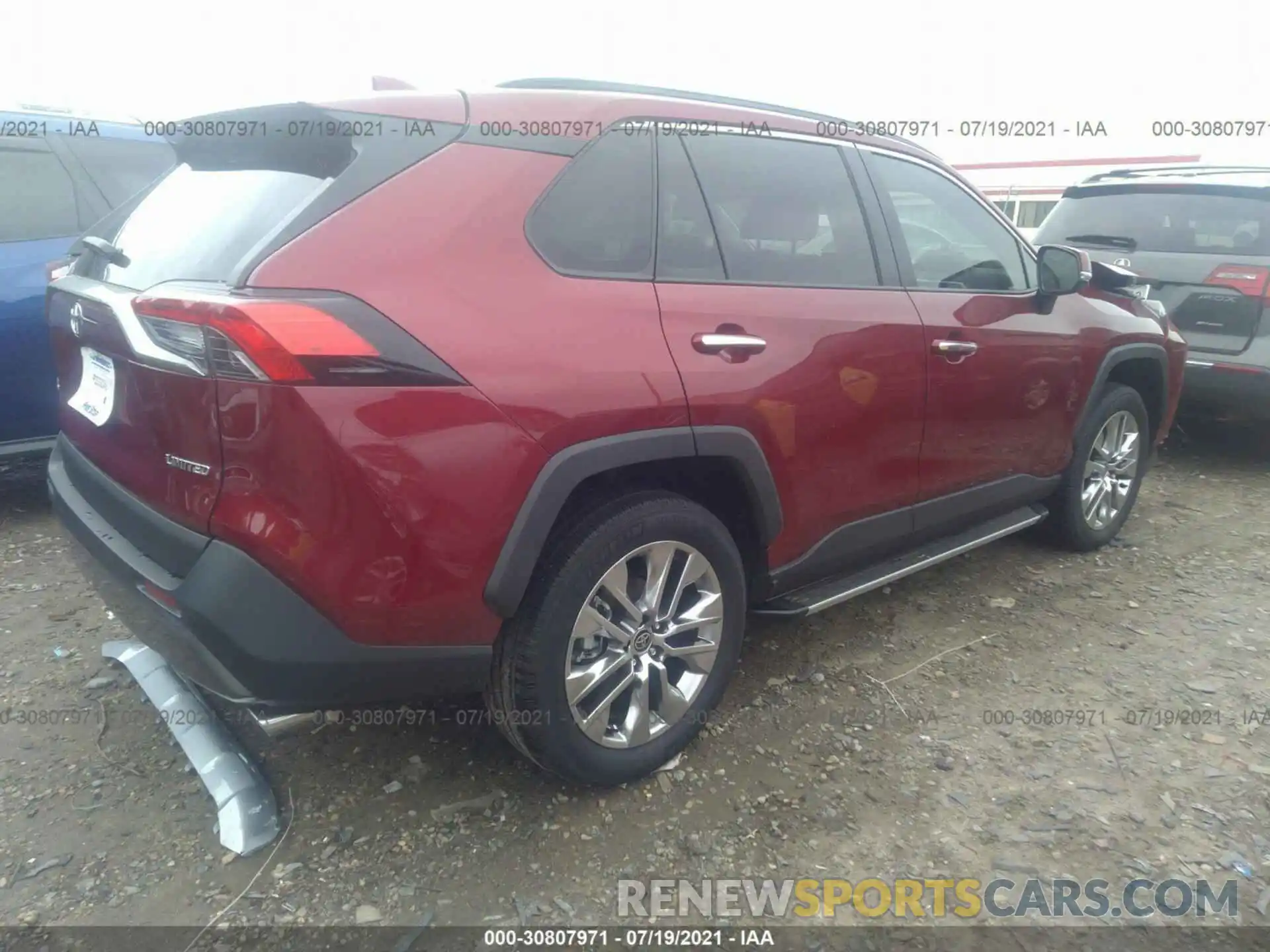 4 Photograph of a damaged car 2T3Y1RFV6MW147710 TOYOTA RAV4 2021