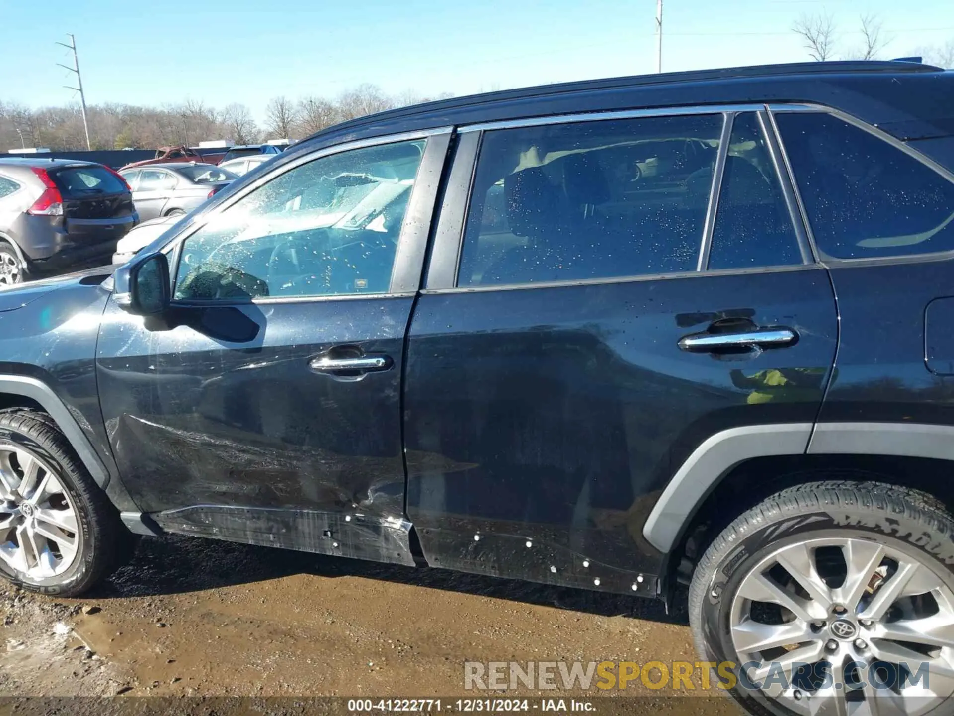 14 Photograph of a damaged car 2T3Y1RFV7MC150410 TOYOTA RAV4 2021
