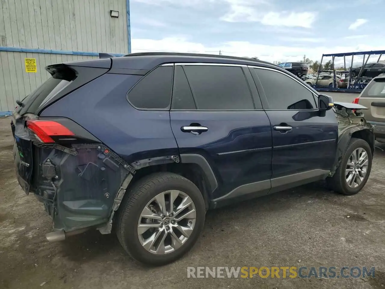 3 Photograph of a damaged car 2T3Y1RFV8MW170261 TOYOTA RAV4 2021