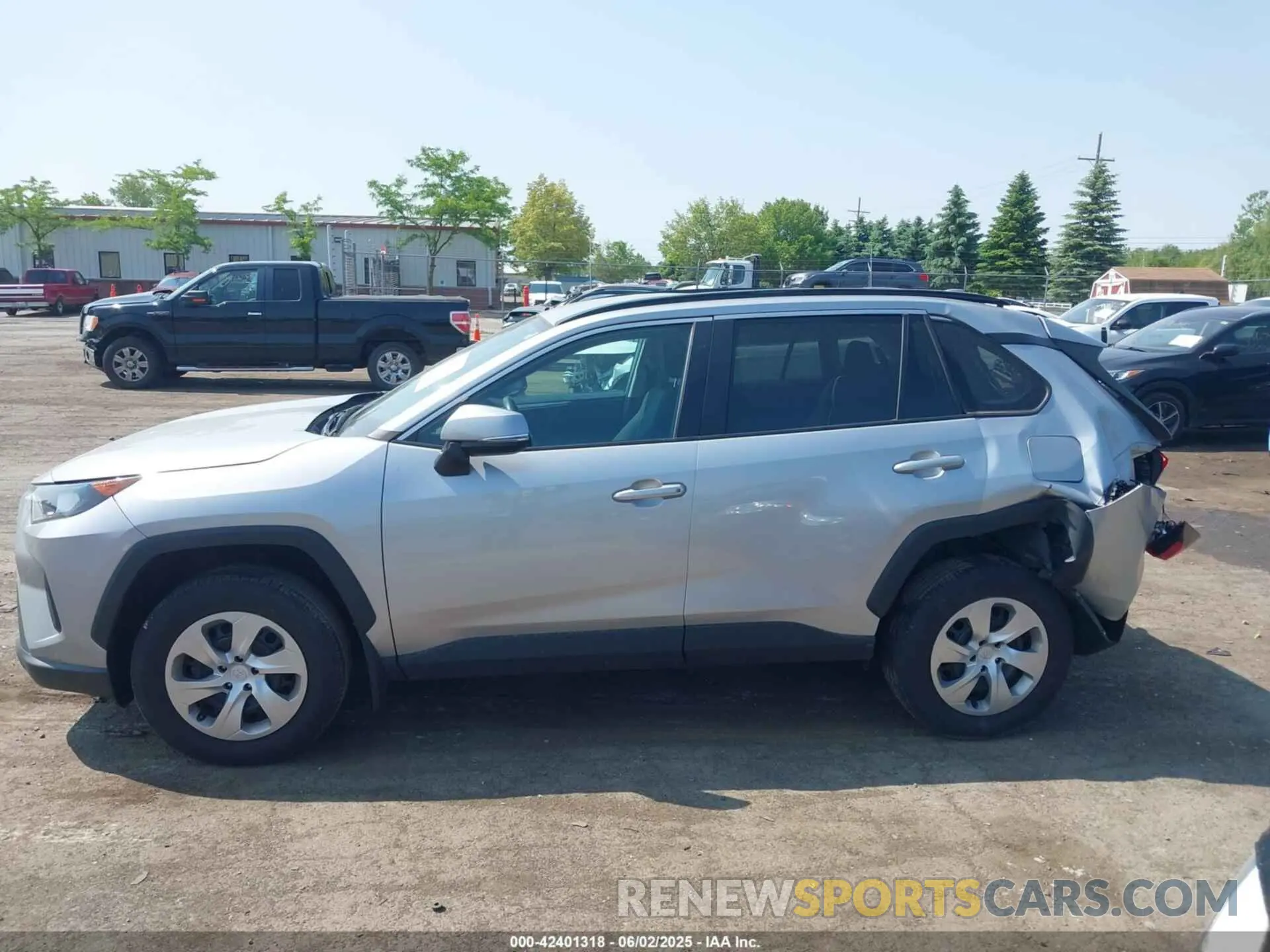 14 Photograph of a damaged car 2T3Z1RFV0MW108518 TOYOTA RAV4 2021