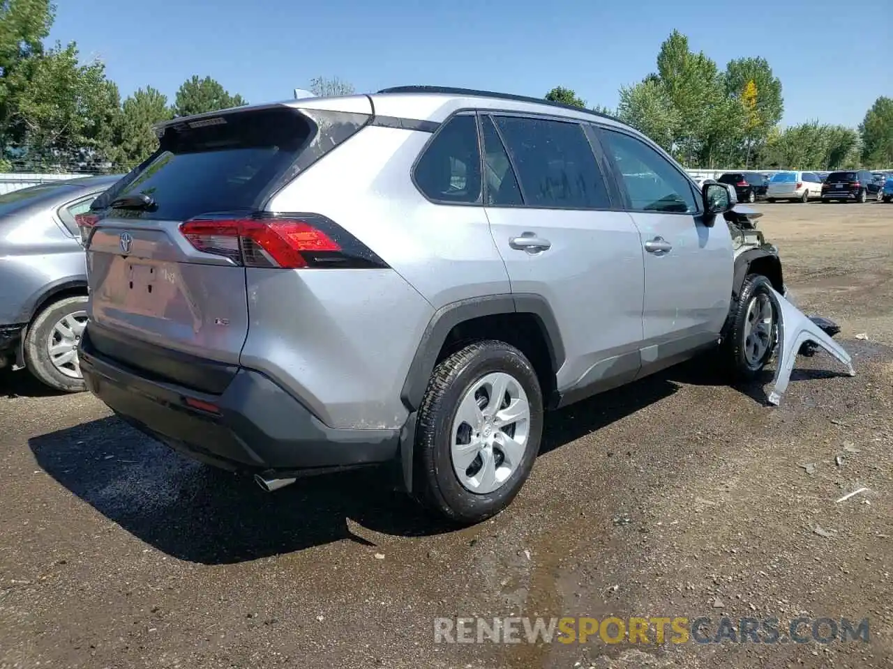 4 Photograph of a damaged car 2T3Z1RFV9MC169187 TOYOTA RAV4 2021