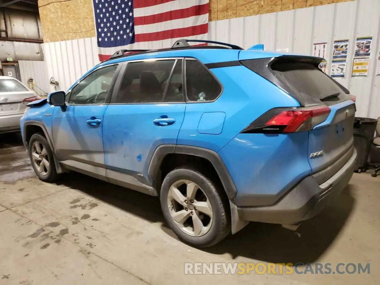 2 Photograph of a damaged car 4T3B6RFV0MU035525 TOYOTA RAV4 2021