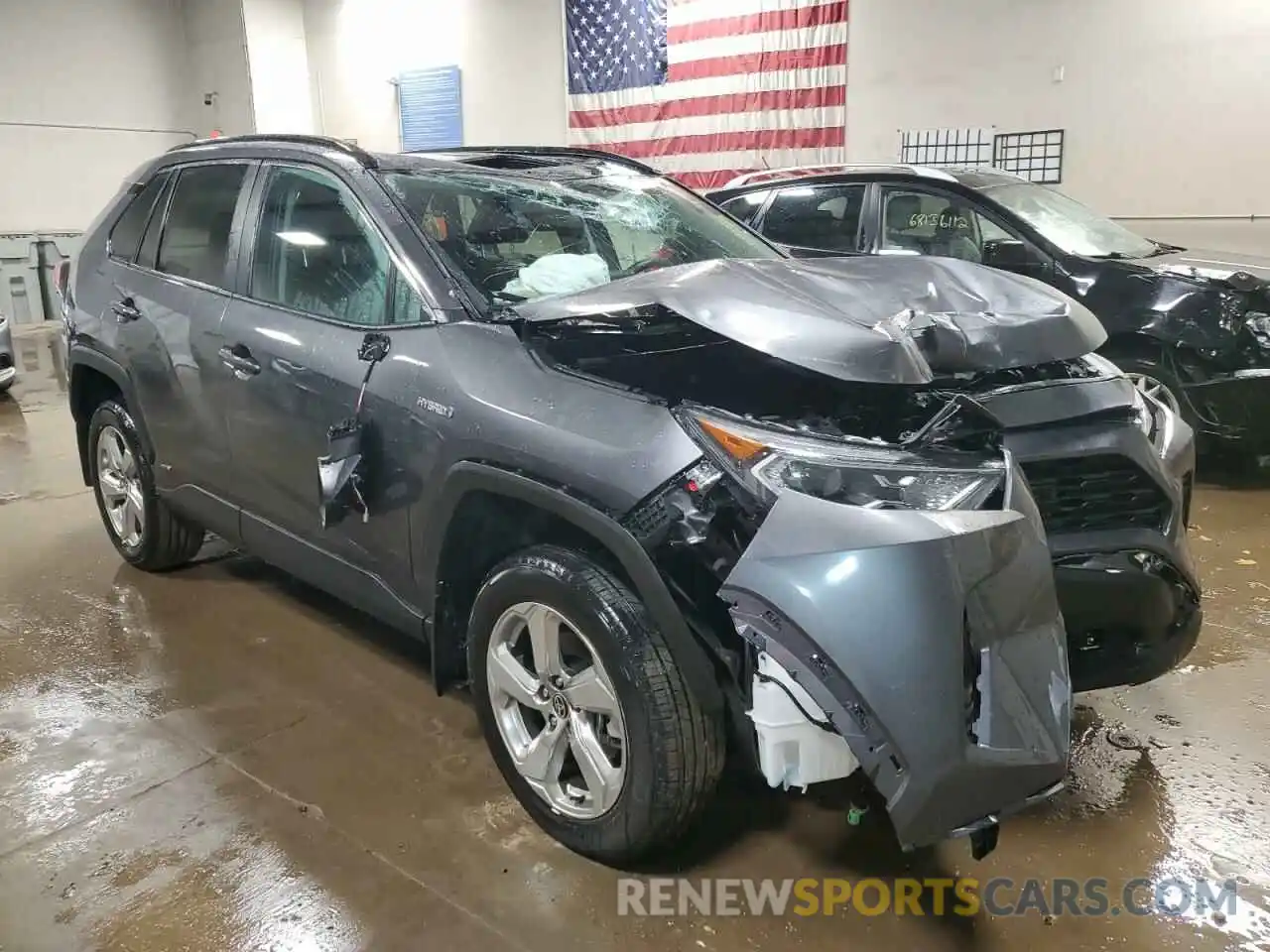 4 Photograph of a damaged car 4T3B6RFV0MU040255 TOYOTA RAV4 2021