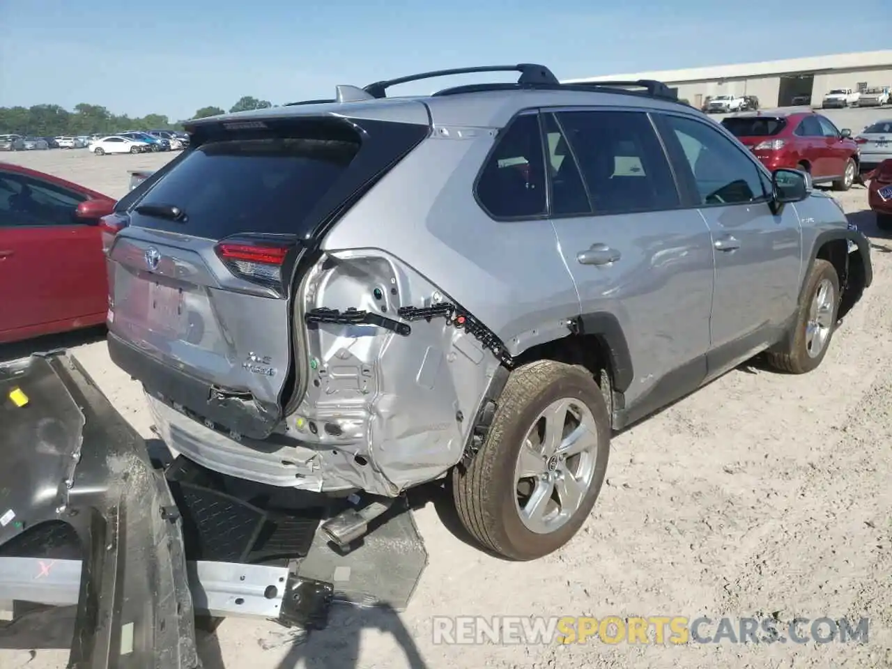 4 Photograph of a damaged car 4T3B6RFV0MU059758 TOYOTA RAV4 2021