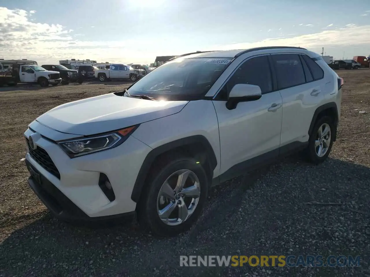 1 Photograph of a damaged car 4T3B6RFV1MU057016 TOYOTA RAV4 2021