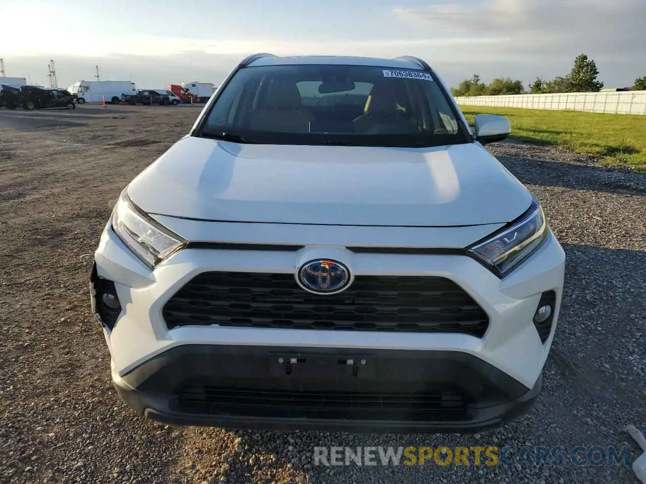 5 Photograph of a damaged car 4T3B6RFV1MU057016 TOYOTA RAV4 2021