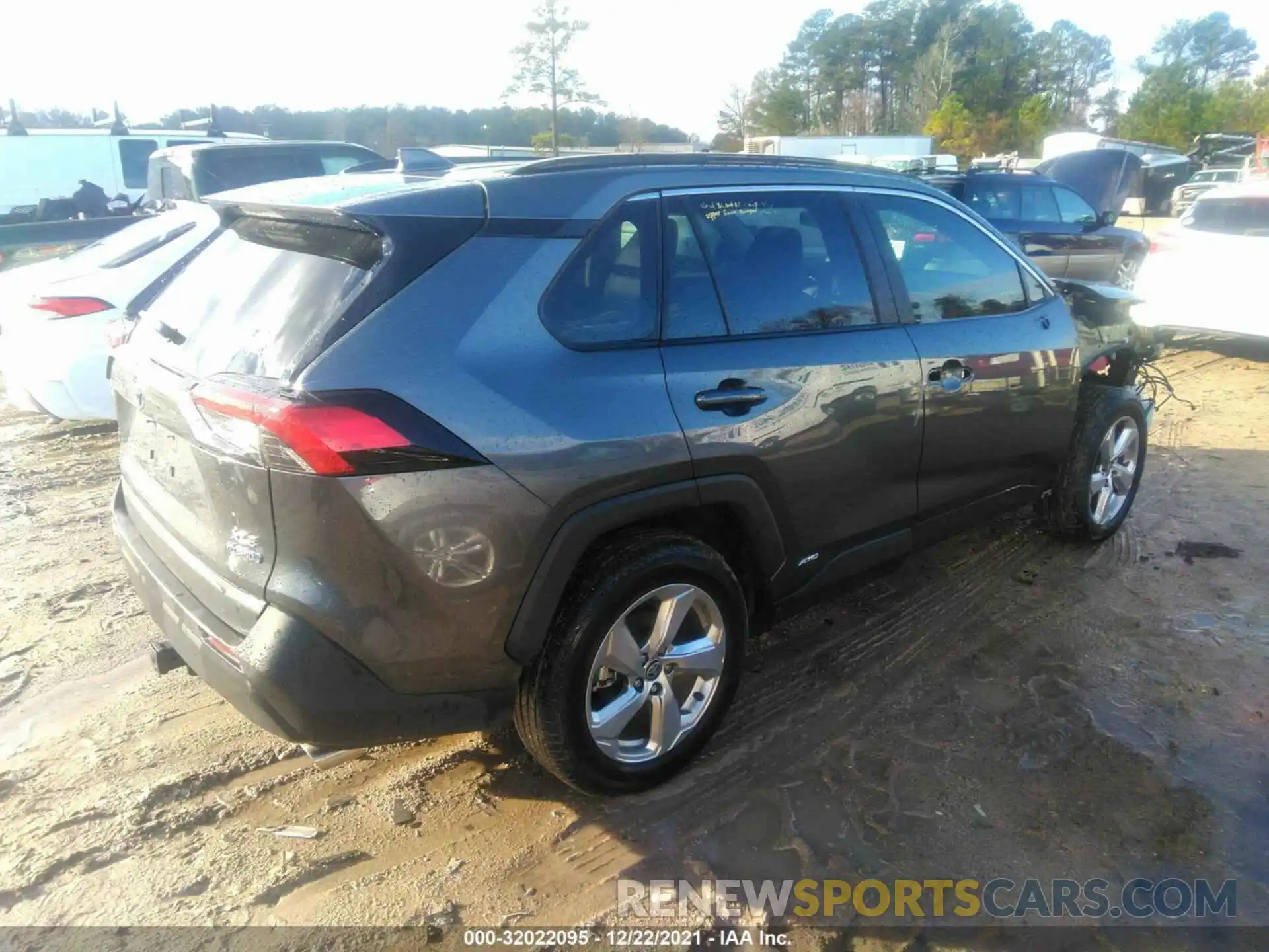 4 Photograph of a damaged car 4T3B6RFV2MU036143 TOYOTA RAV4 2021