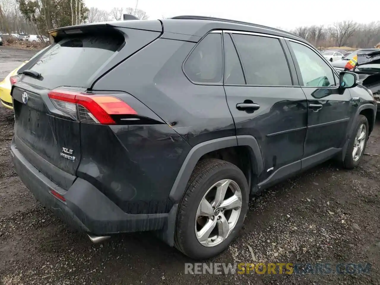 4 Photograph of a damaged car 4T3B6RFV3MU031579 TOYOTA RAV4 2021