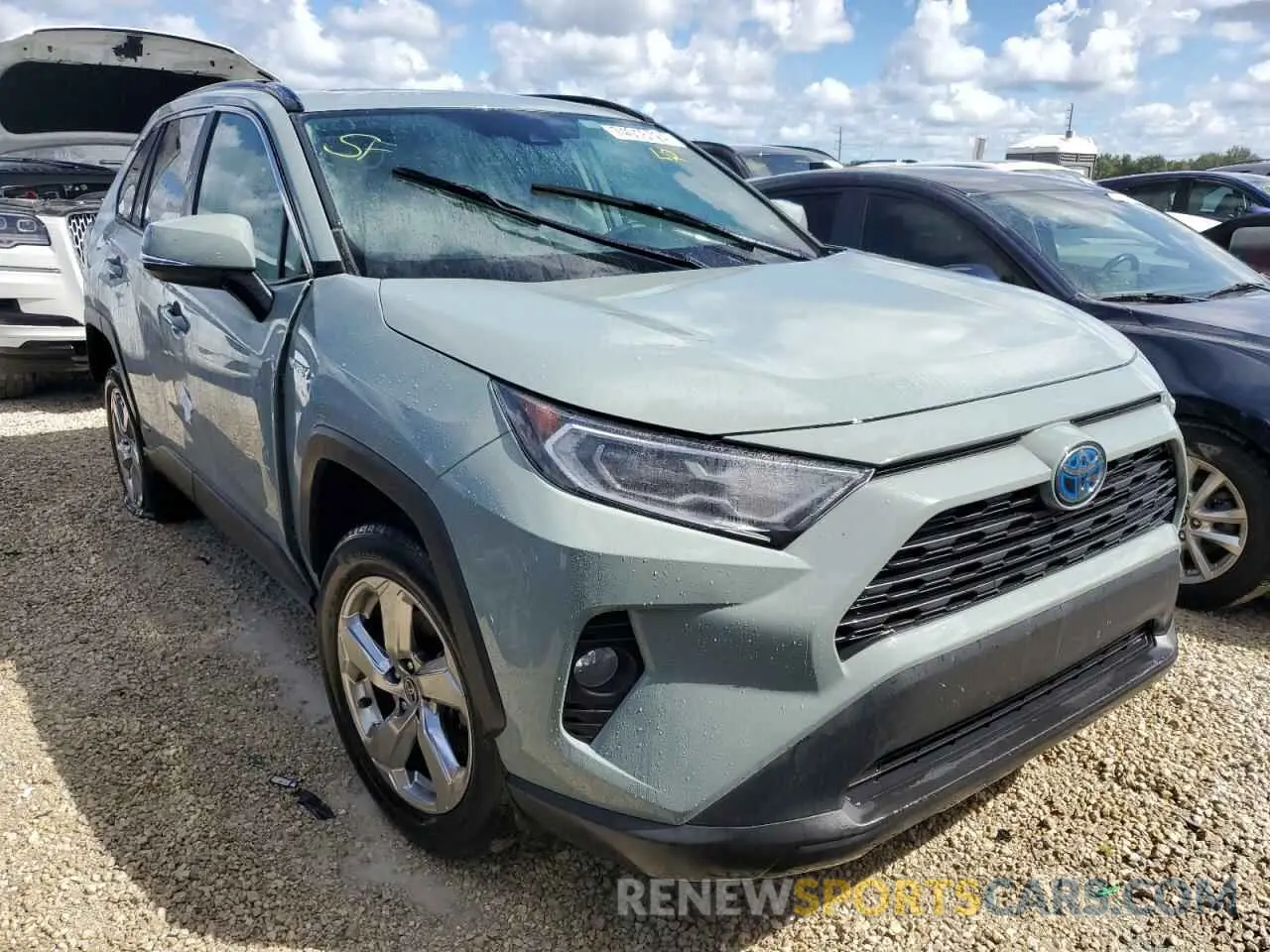 4 Photograph of a damaged car 4T3B6RFV3MU040718 TOYOTA RAV4 2021