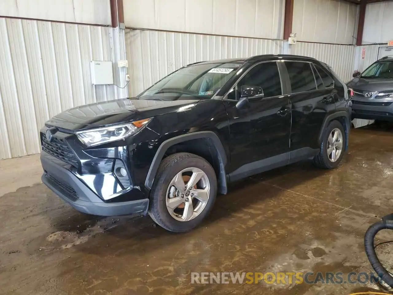 1 Photograph of a damaged car 4T3B6RFV4MU040291 TOYOTA RAV4 2021