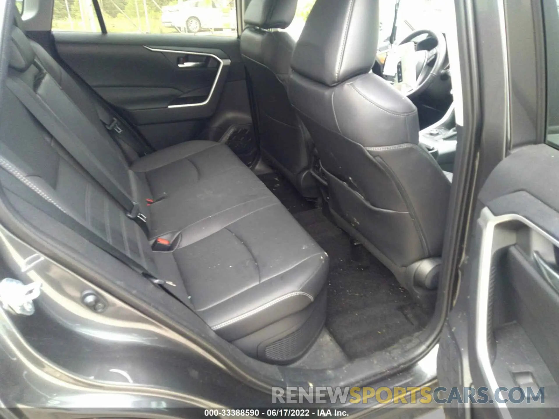 8 Photograph of a damaged car 4T3B6RFV4MU047595 TOYOTA RAV4 2021