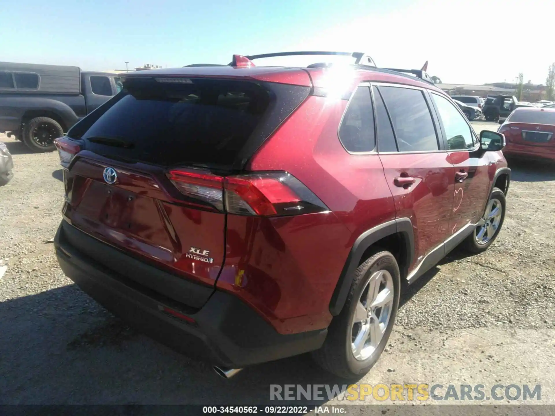 4 Photograph of a damaged car 4T3B6RFV5MU008644 TOYOTA RAV4 2021