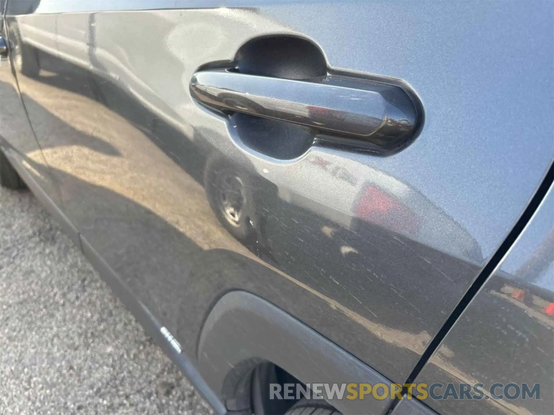 18 Photograph of a damaged car 4T3B6RFV5MU032099 TOYOTA RAV4 2021