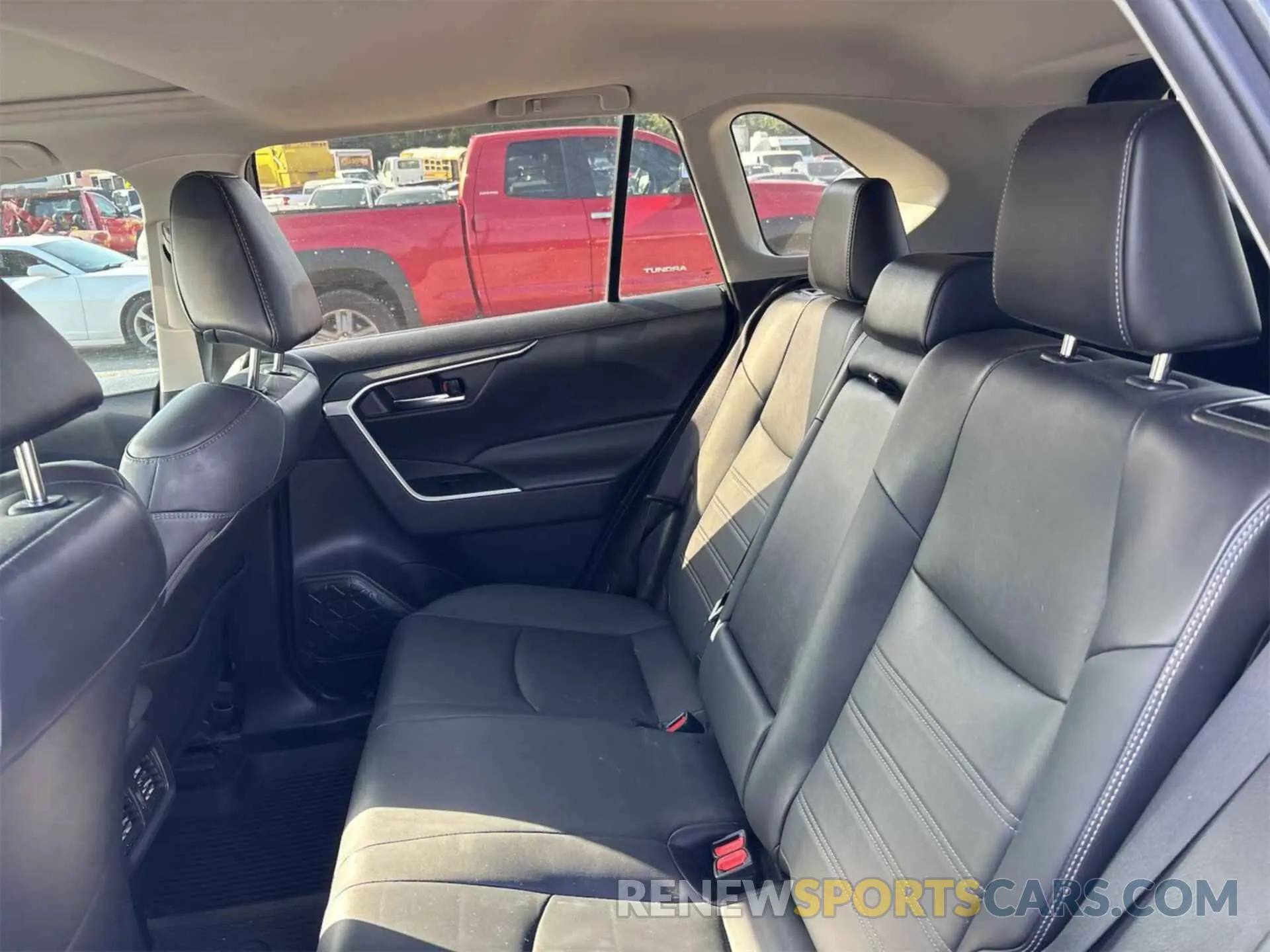 3 Photograph of a damaged car 4T3B6RFV5MU032099 TOYOTA RAV4 2021
