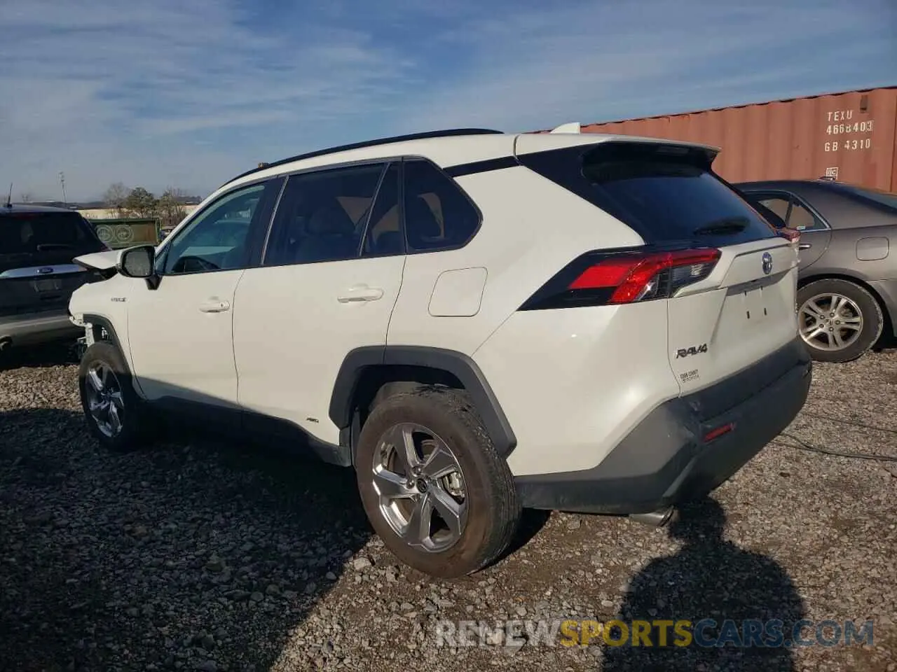 2 Photograph of a damaged car 4T3B6RFV6MU046125 TOYOTA RAV4 2021