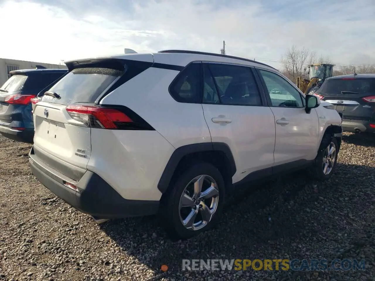 3 Photograph of a damaged car 4T3B6RFV6MU046125 TOYOTA RAV4 2021