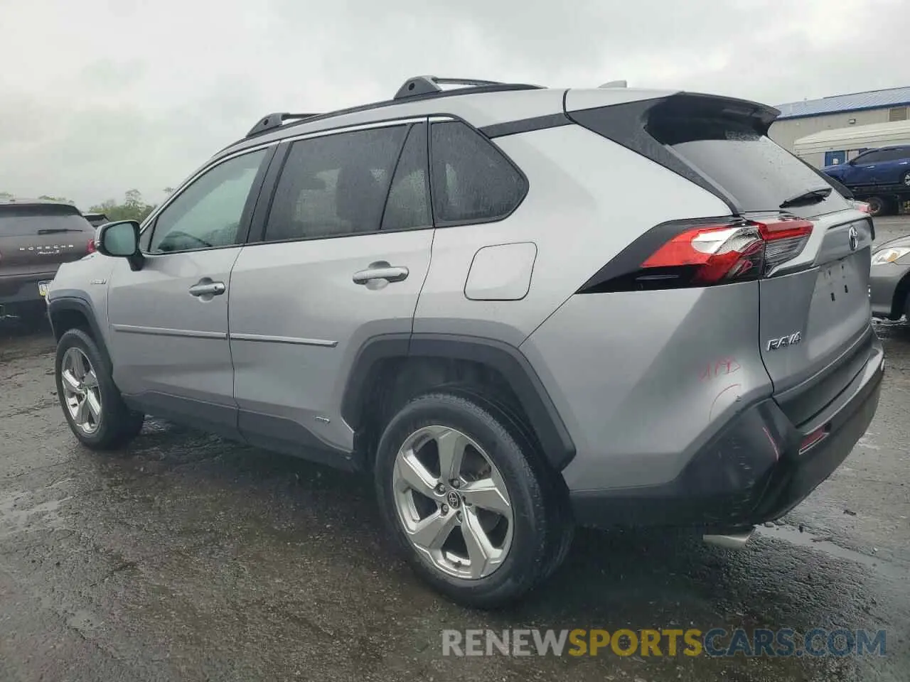 2 Photograph of a damaged car 4T3B6RFV6MU050207 TOYOTA RAV4 2021