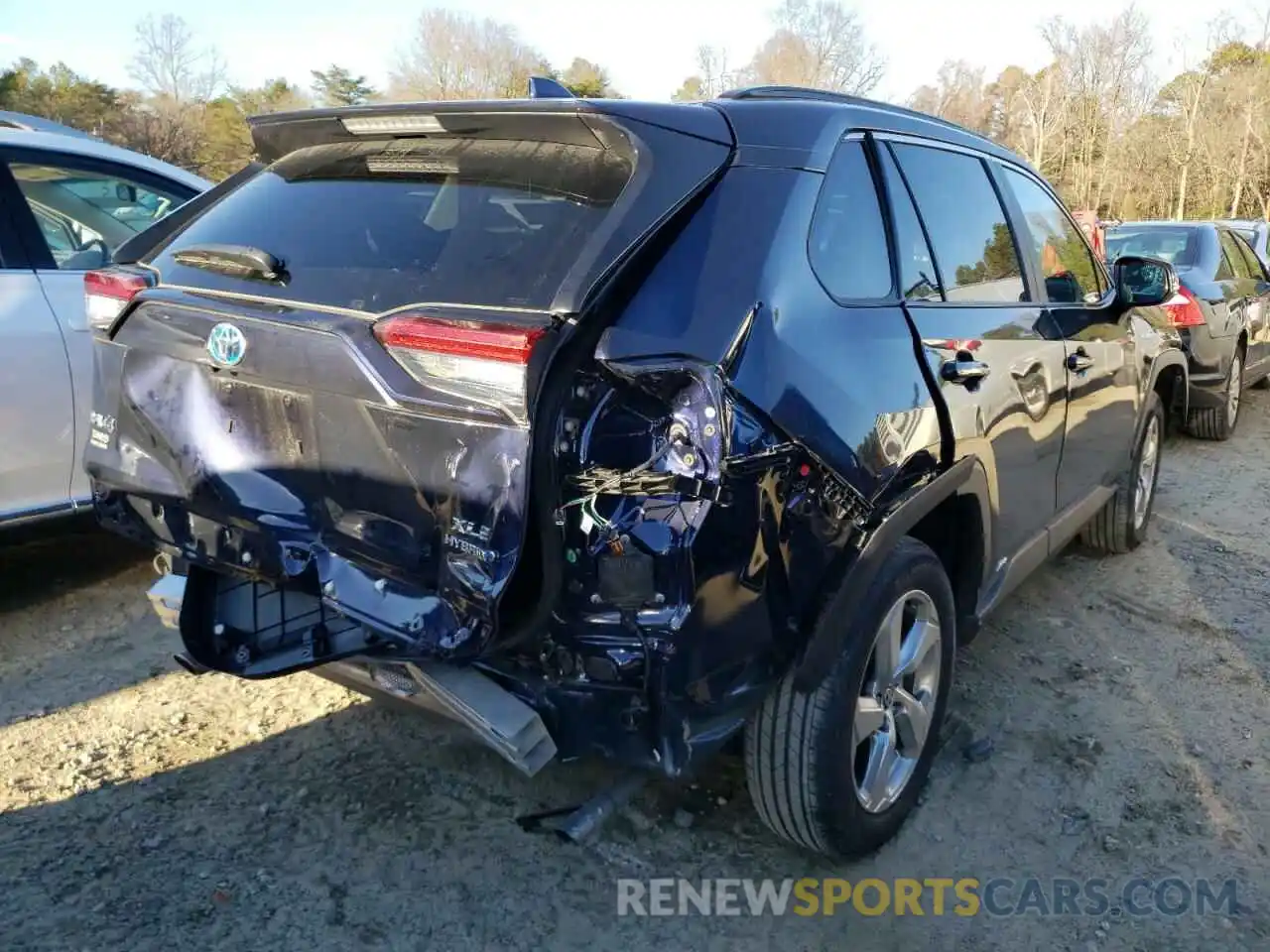 4 Photograph of a damaged car 4T3B6RFV7MU034419 TOYOTA RAV4 2021