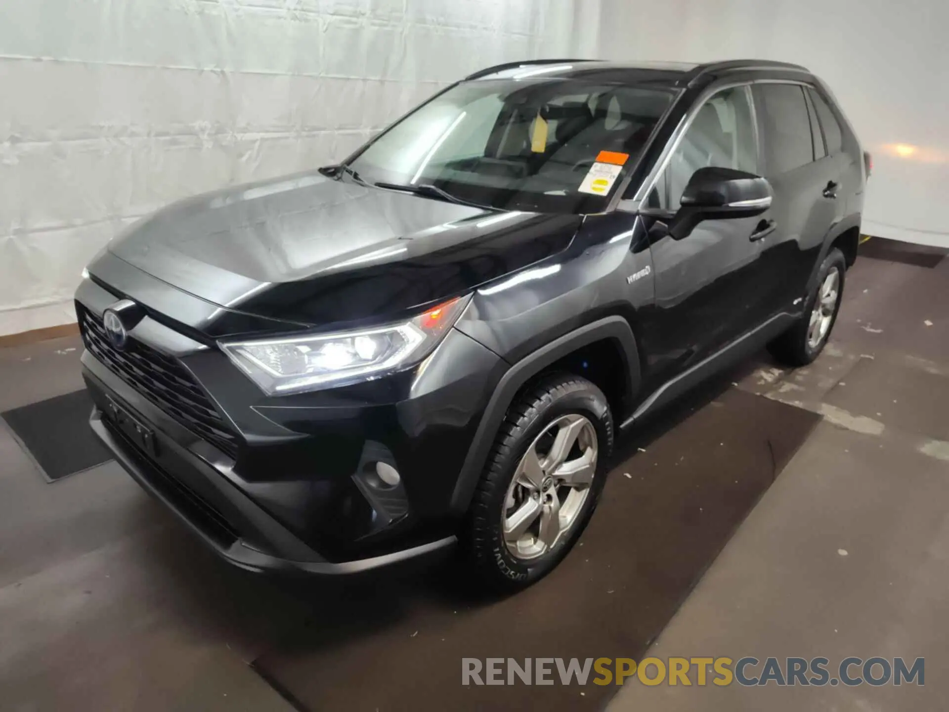 26 Photograph of a damaged car 4T3B6RFV7MU046439 TOYOTA RAV4 2021