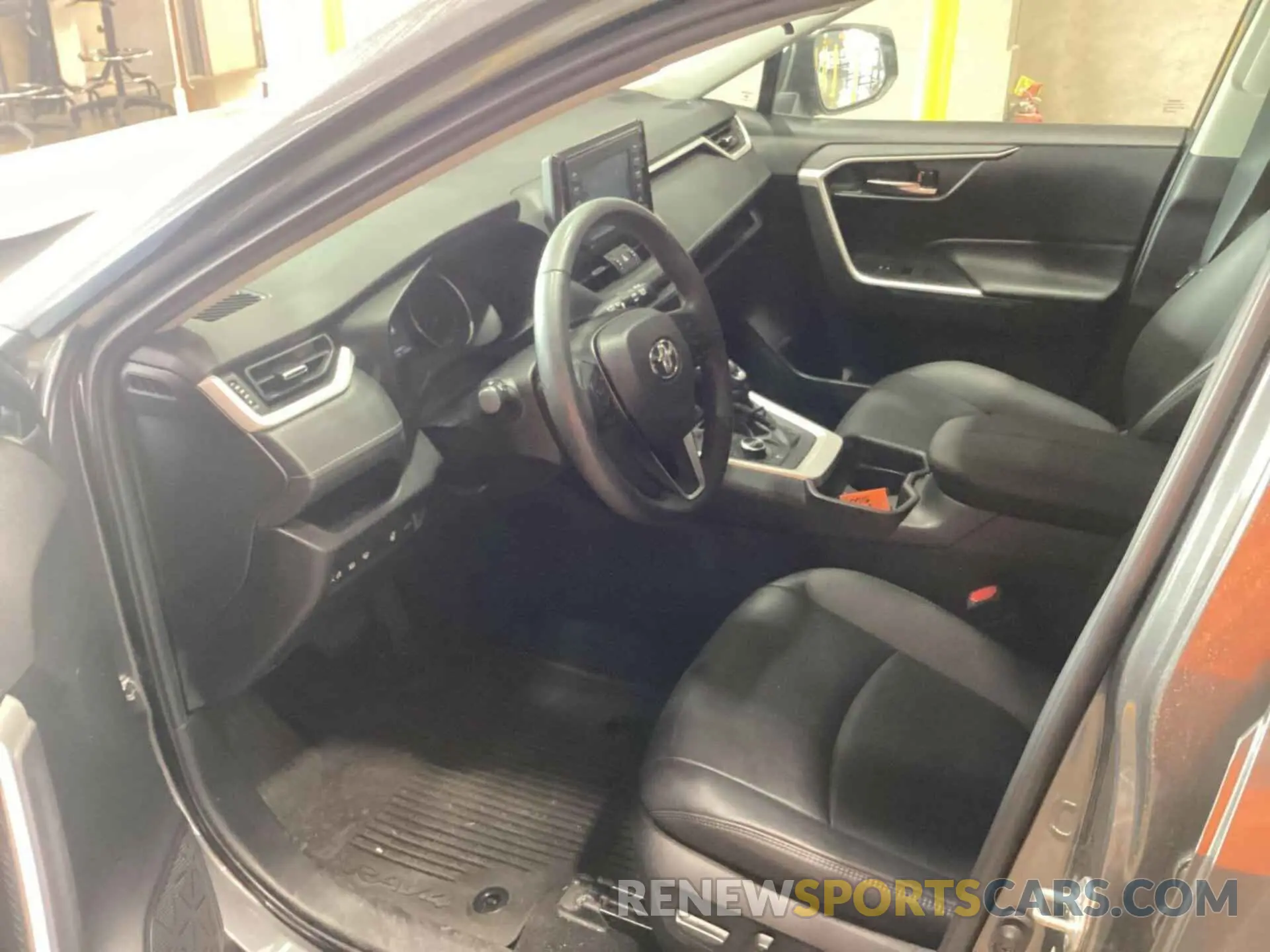 8 Photograph of a damaged car 4T3B6RFV7MU046845 TOYOTA RAV4 2021