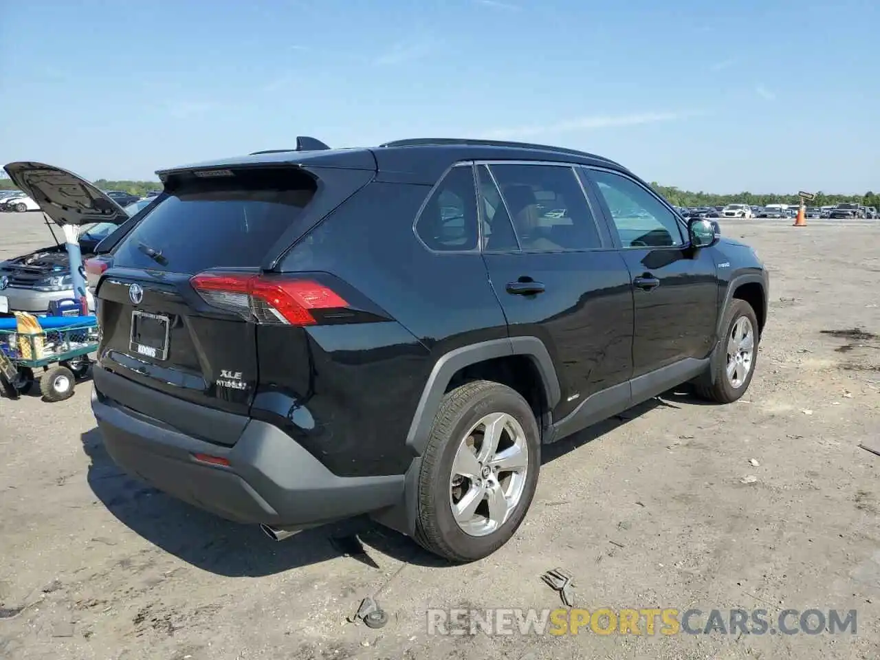 4 Photograph of a damaged car 4T3B6RFV8MU016401 TOYOTA RAV4 2021