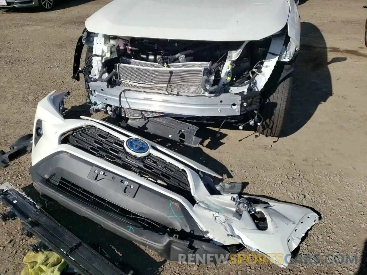 9 Photograph of a damaged car 4T3B6RFV8MU047082 TOYOTA RAV4 2021