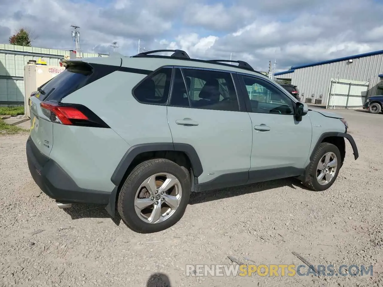 3 Photograph of a damaged car 4T3B6RFV8MU048197 TOYOTA RAV4 2021