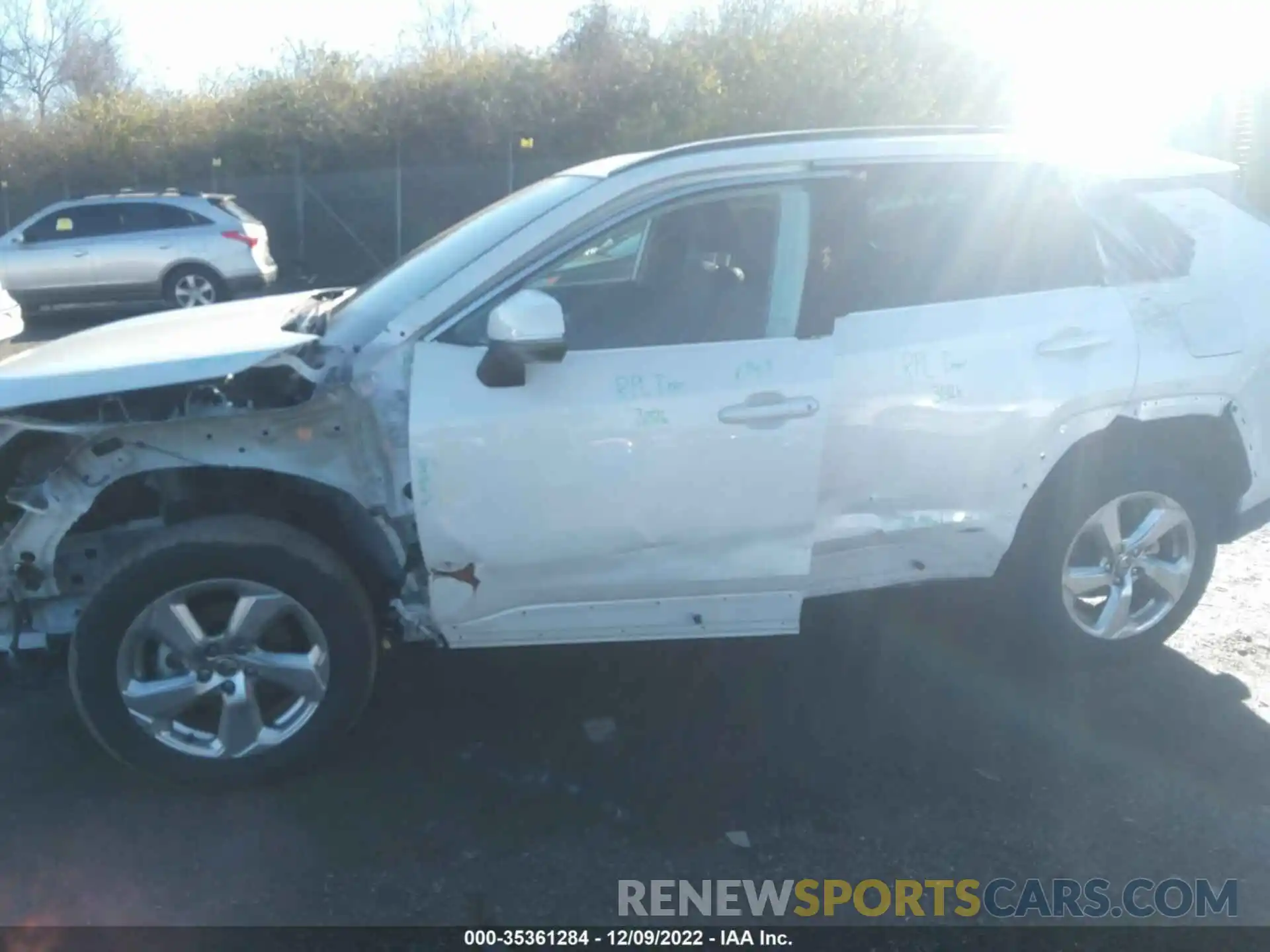 6 Photograph of a damaged car 4T3B6RFV8MU050953 TOYOTA RAV4 2021