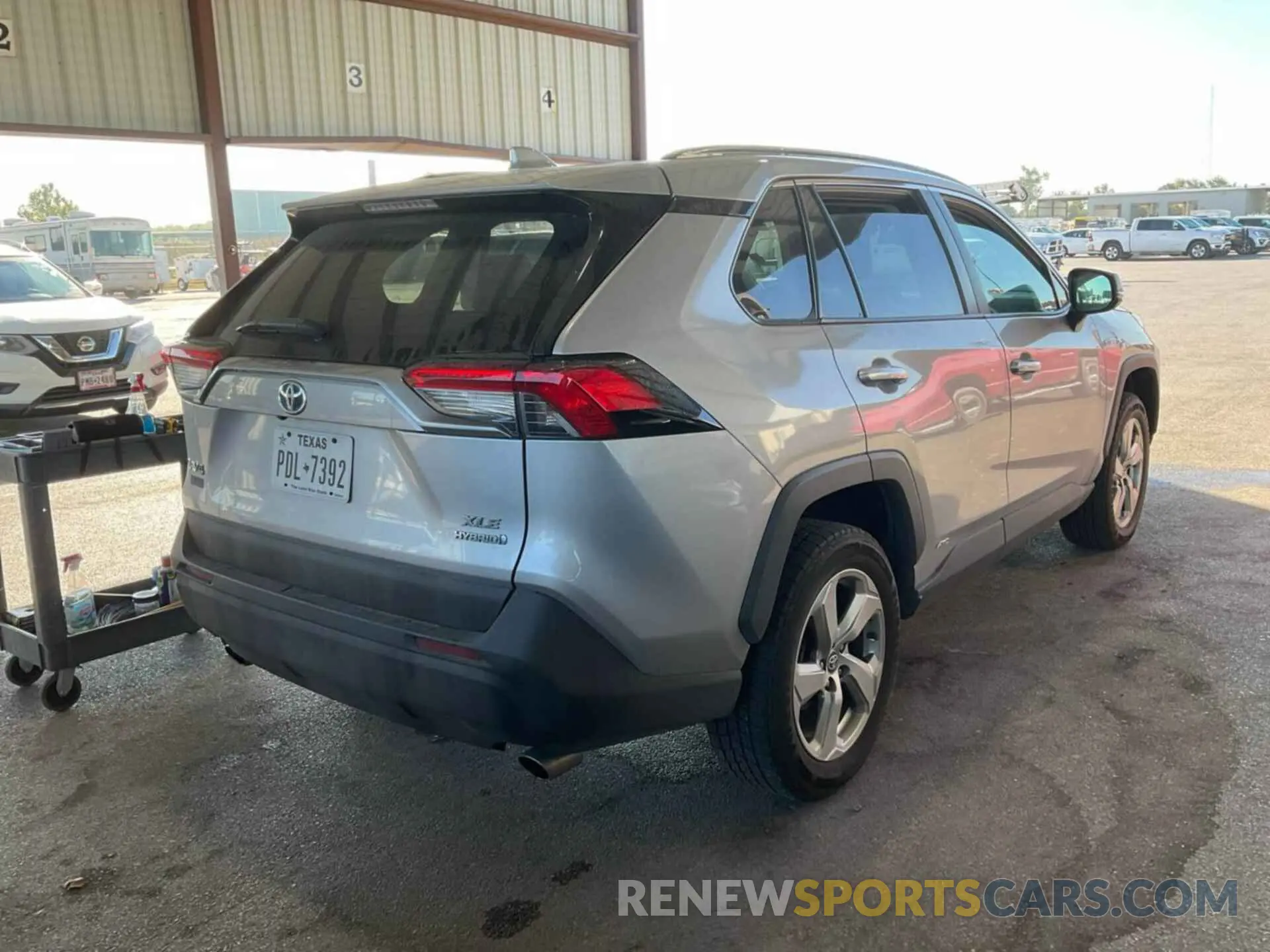 1 Photograph of a damaged car 4T3B6RFV9MU032378 TOYOTA RAV4 2021