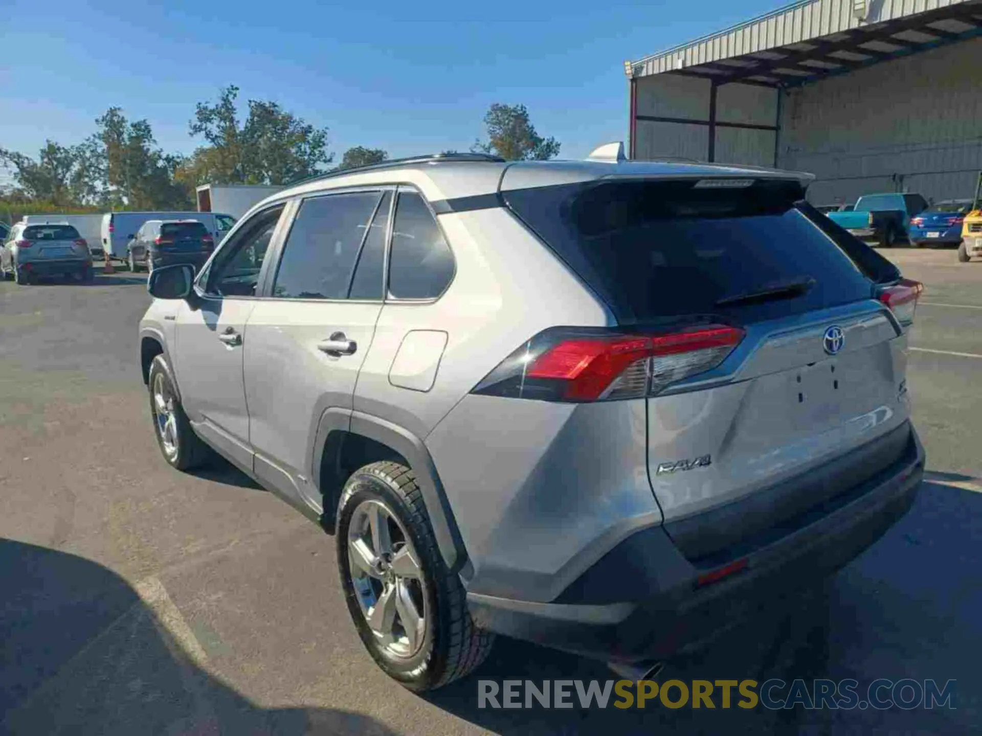 10 Photograph of a damaged car 4T3B6RFV9MU032378 TOYOTA RAV4 2021