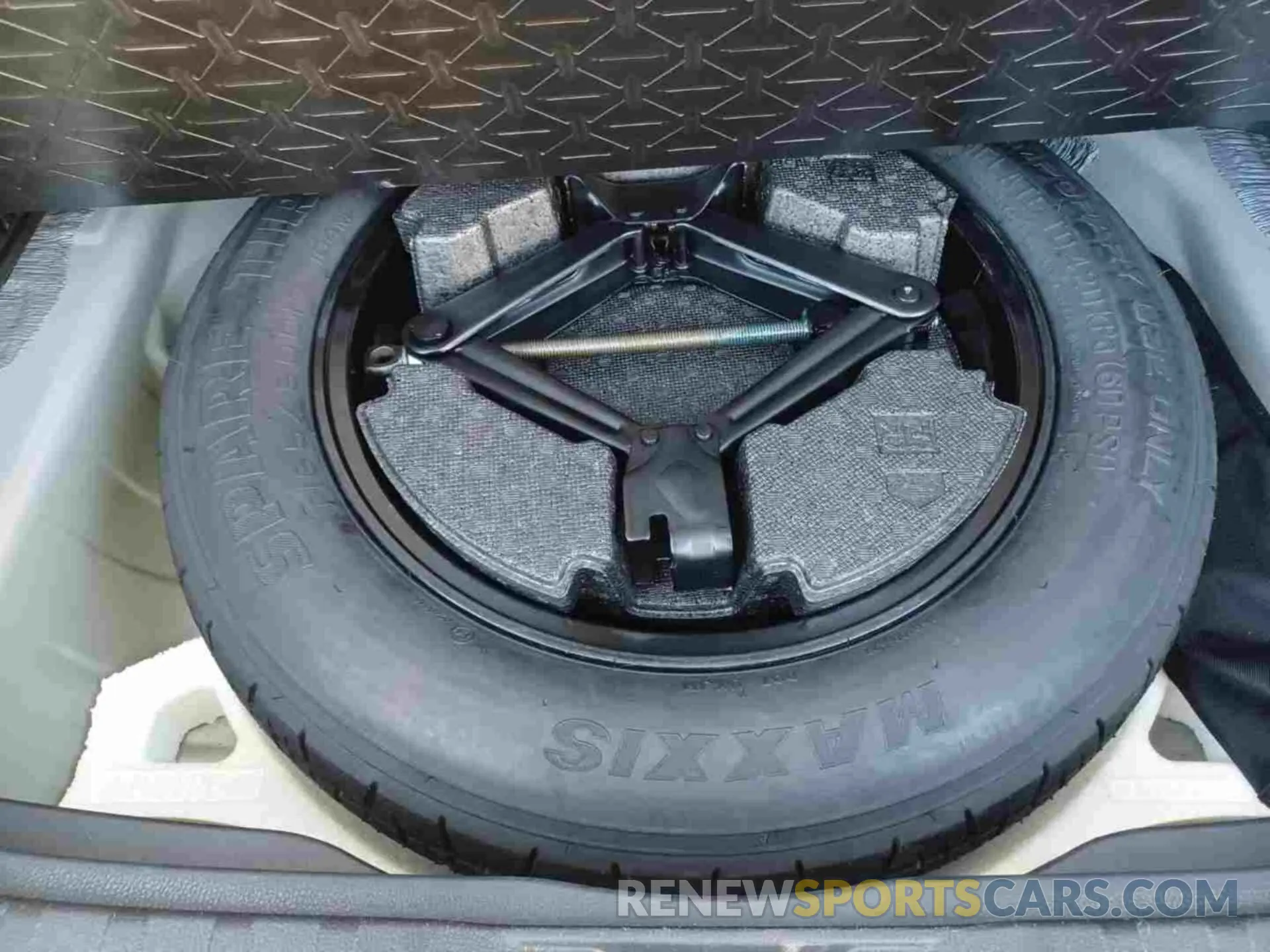 13 Photograph of a damaged car 4T3B6RFV9MU032378 TOYOTA RAV4 2021