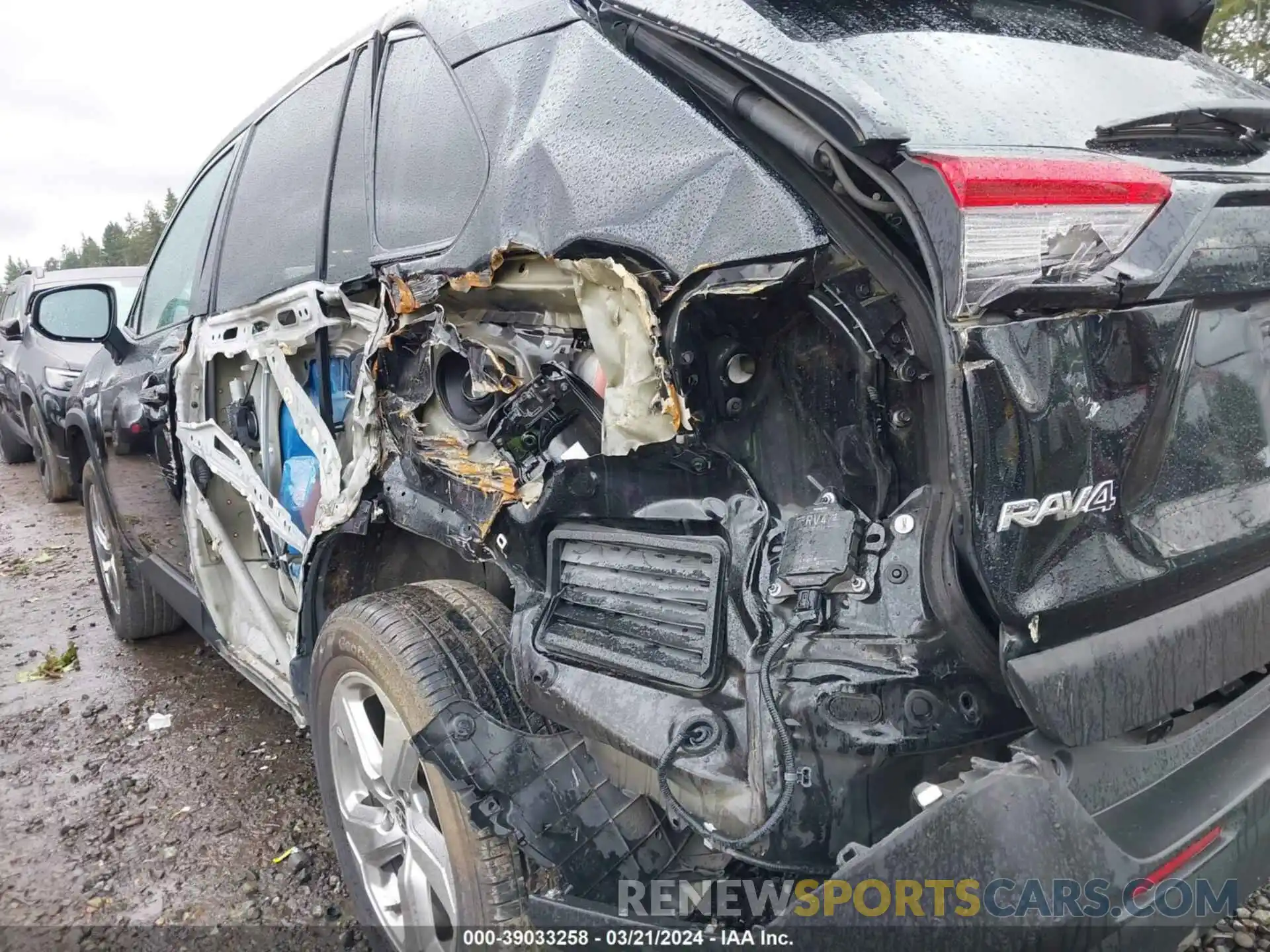 6 Photograph of a damaged car 4T3B6RFV9MU048838 TOYOTA RAV4 2021