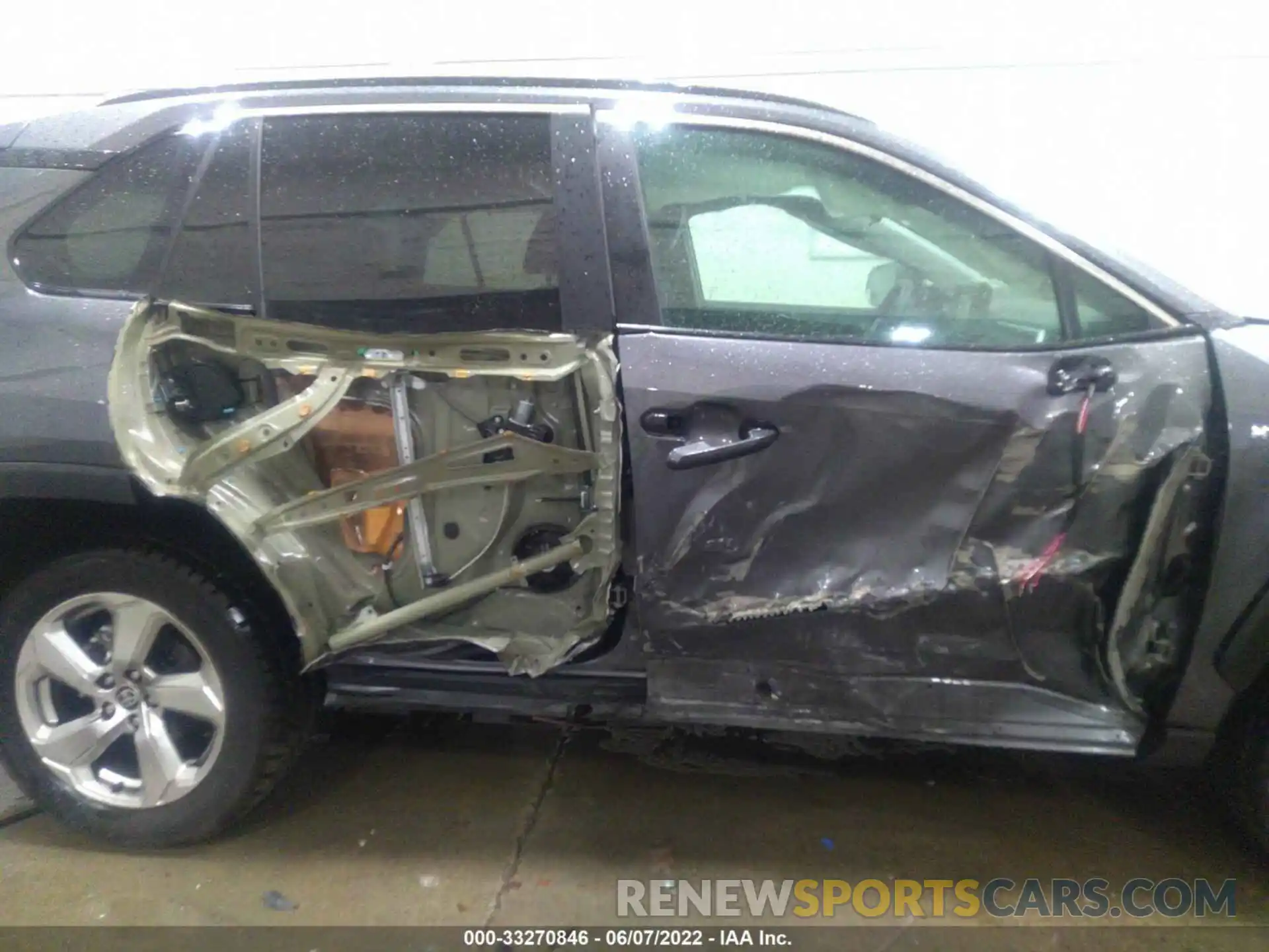 6 Photograph of a damaged car 4T3B6RFVXMU038187 TOYOTA RAV4 2021