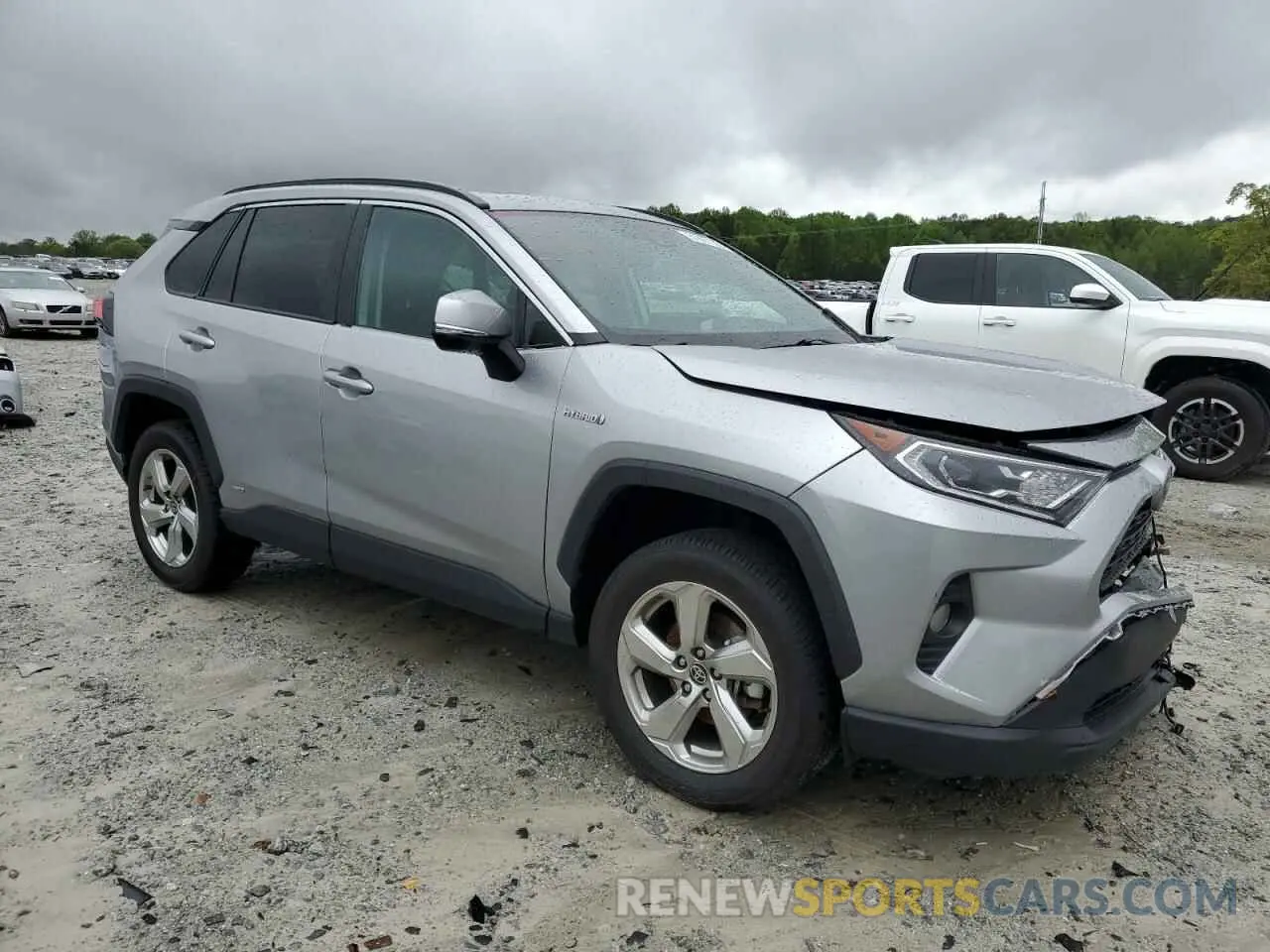 4 Photograph of a damaged car 4T3B6RFVXMU039033 TOYOTA RAV4 2021