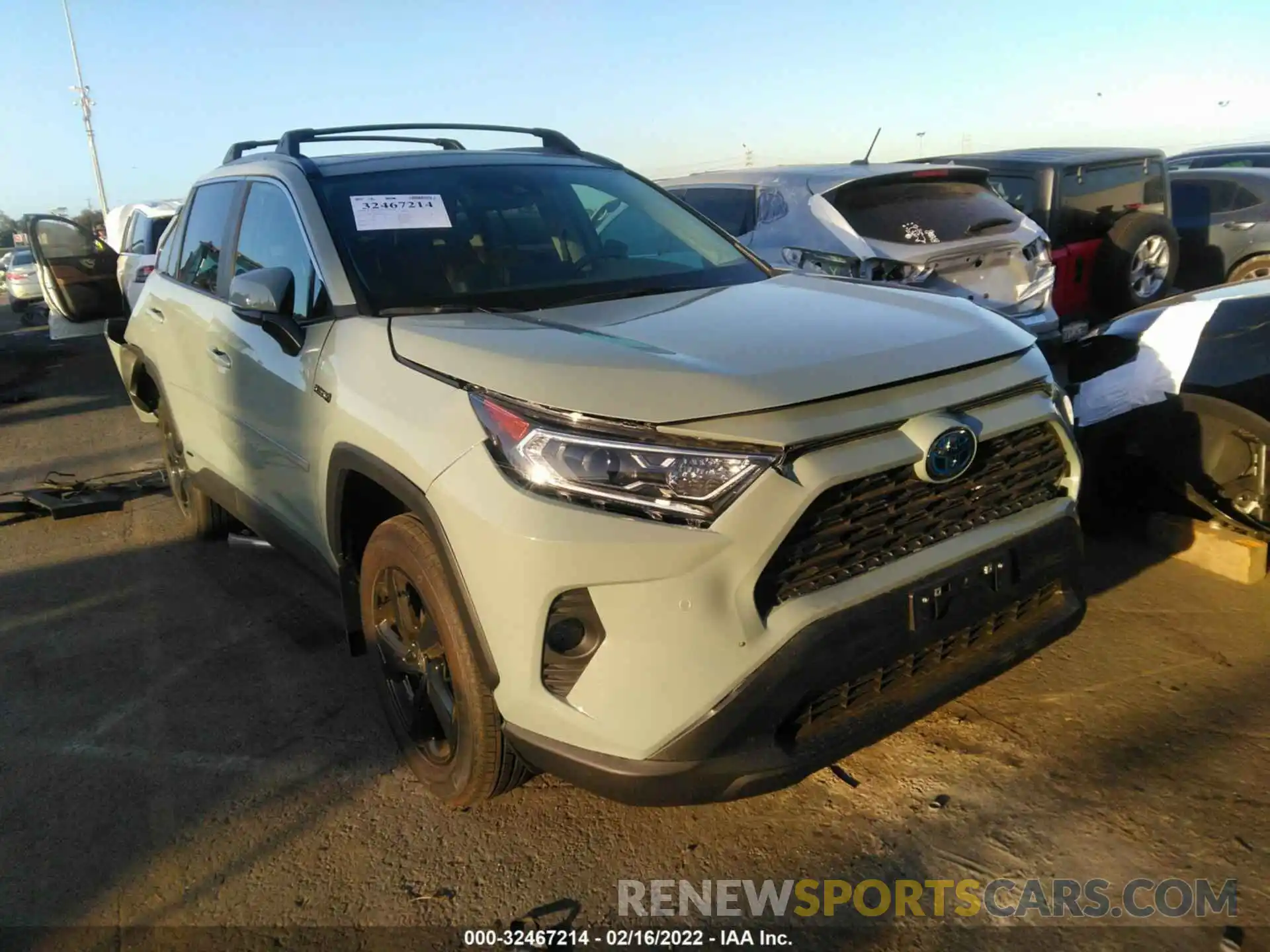 1 Photograph of a damaged car 4T3B6RFVXMU051876 TOYOTA RAV4 2021