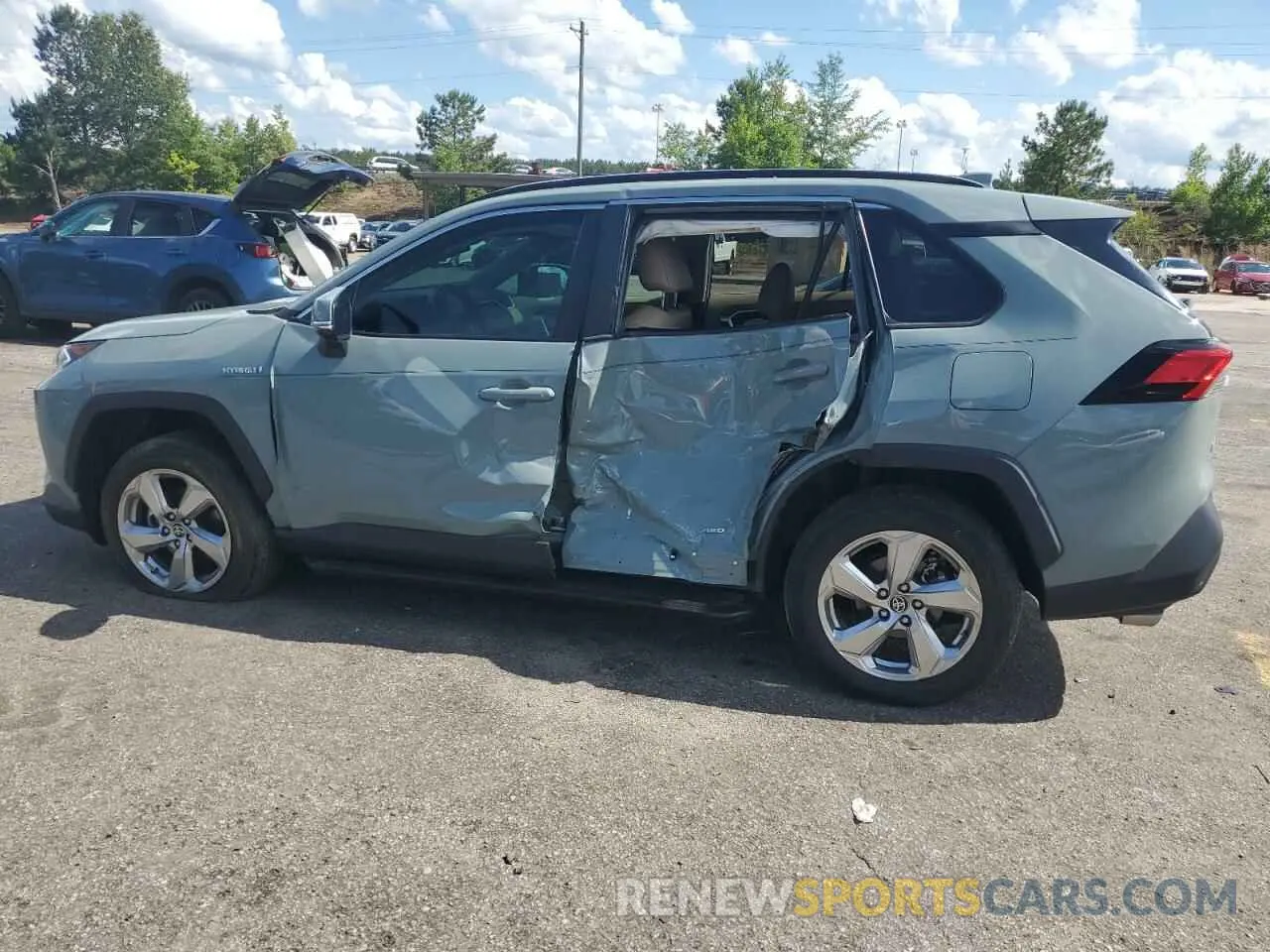 2 Photograph of a damaged car 4T3B6RFVXMU055068 TOYOTA RAV4 2021