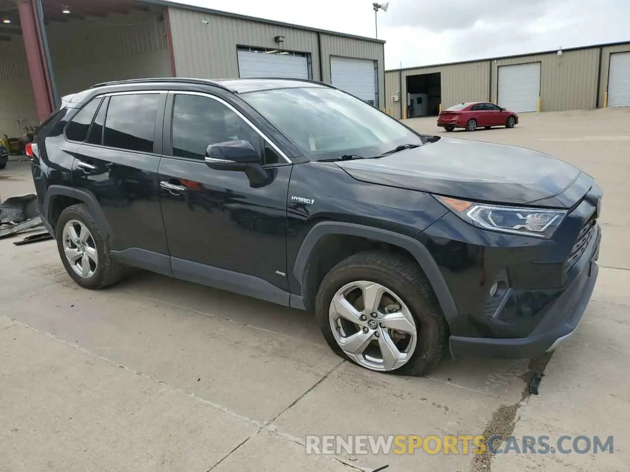 4 Photograph of a damaged car 4T3D6RFV0MU018779 TOYOTA RAV4 2021