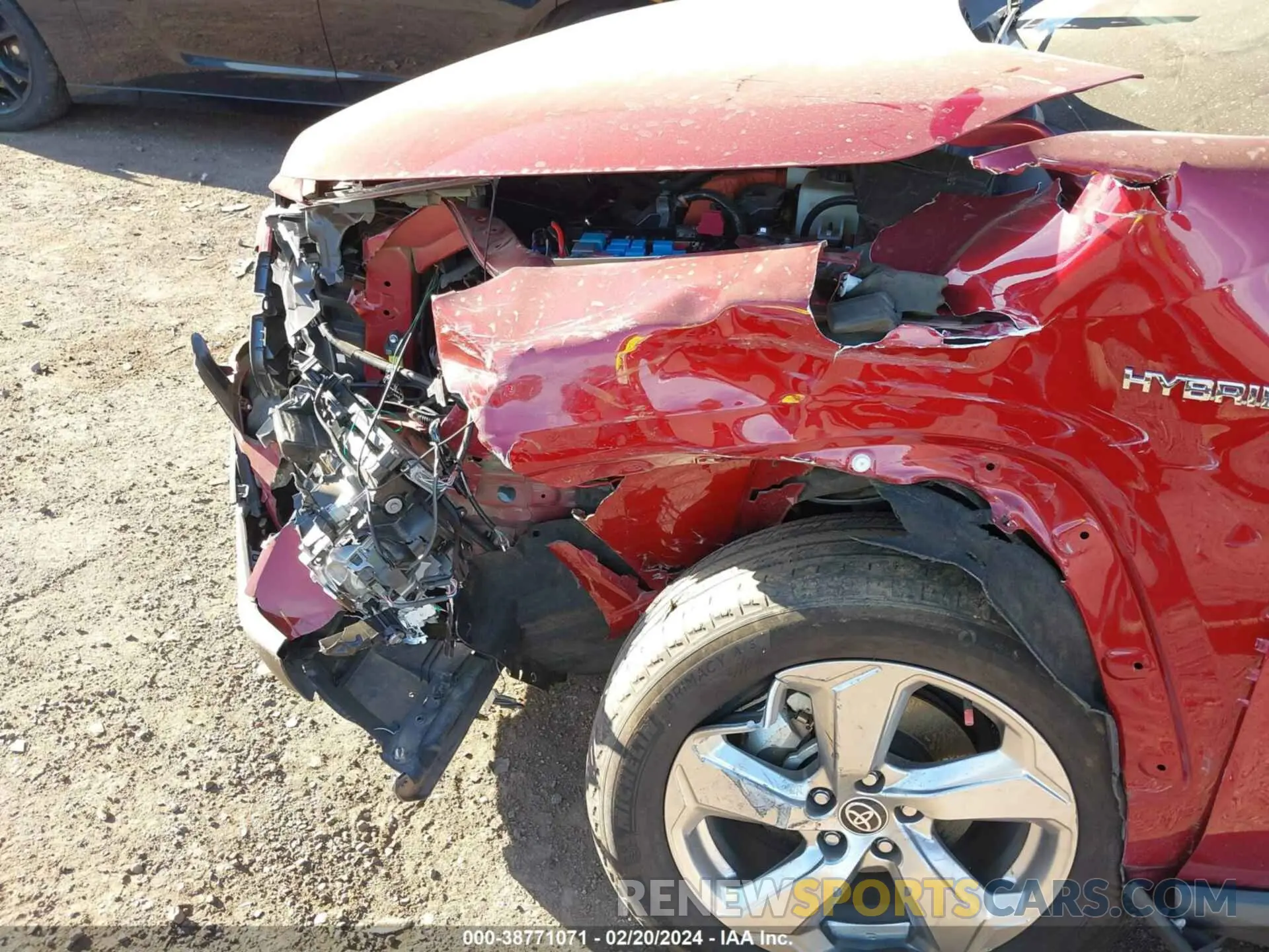 6 Photograph of a damaged car 4T3D6RFV0MU061728 TOYOTA RAV4 2021