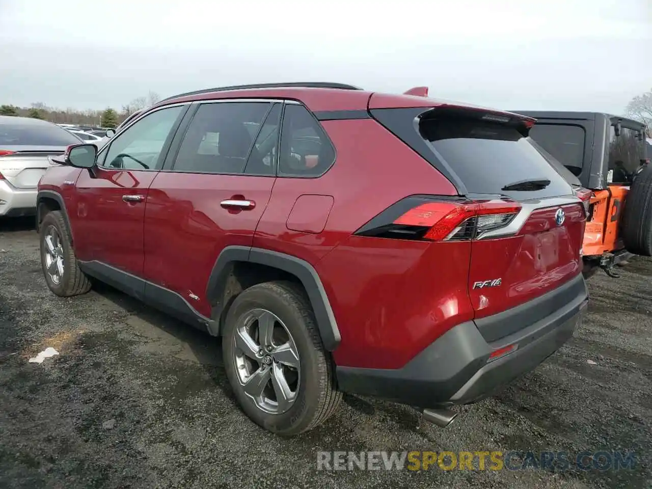 2 Photograph of a damaged car 4T3D6RFV1MU009640 TOYOTA RAV4 2021