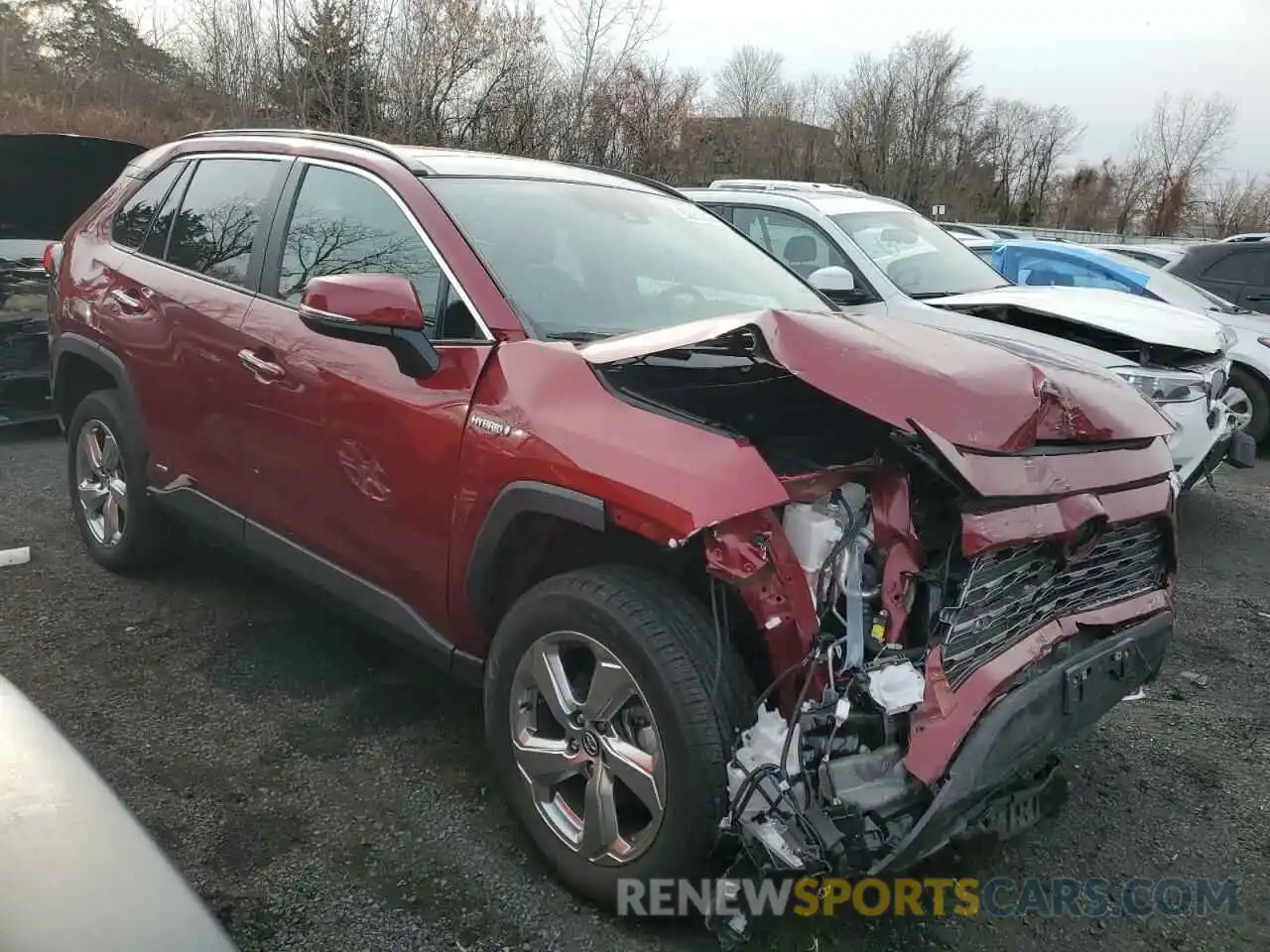 4 Photograph of a damaged car 4T3D6RFV1MU009640 TOYOTA RAV4 2021