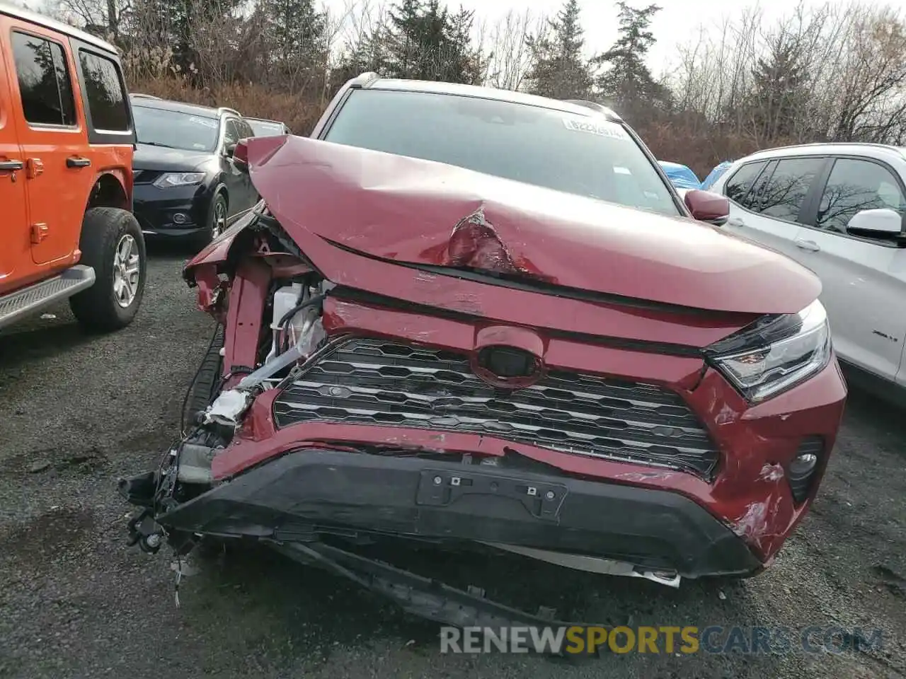 5 Photograph of a damaged car 4T3D6RFV1MU009640 TOYOTA RAV4 2021