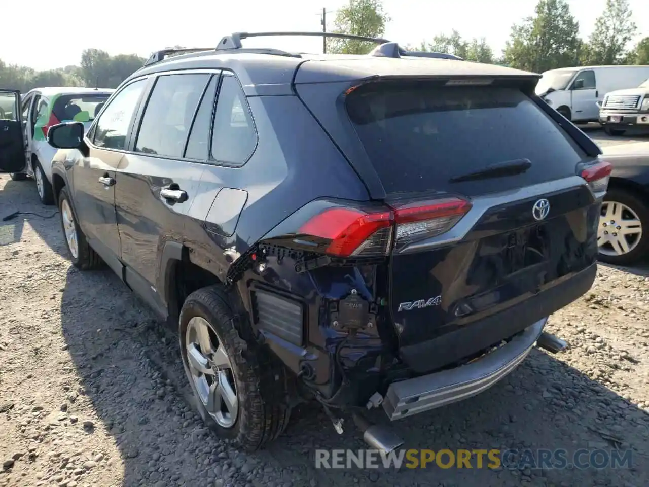 3 Photograph of a damaged car 4T3D6RFV1MU043769 TOYOTA RAV4 2021