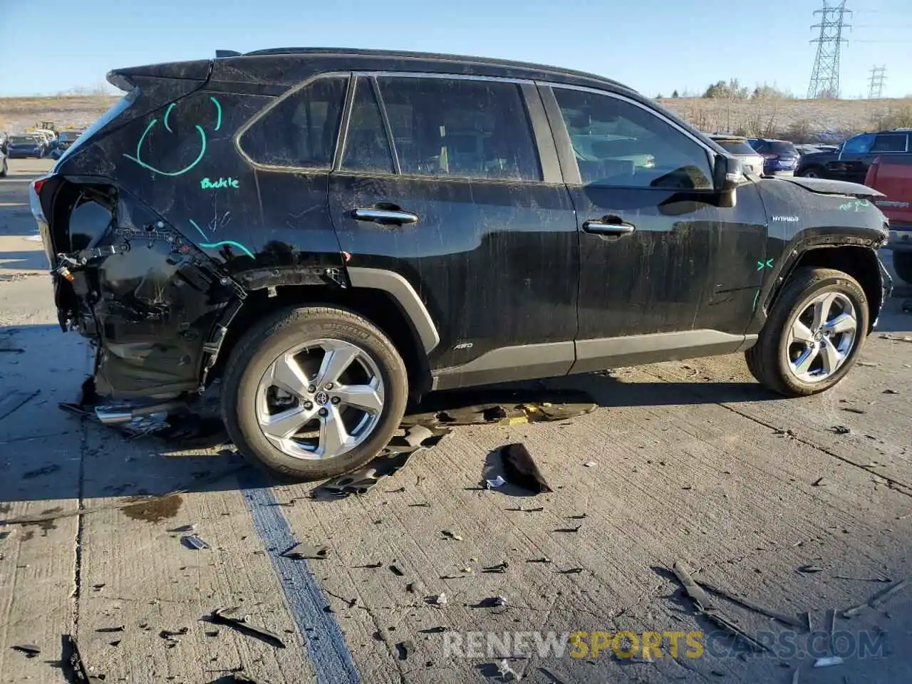 3 Photograph of a damaged car 4T3D6RFV1MU060071 TOYOTA RAV4 2021