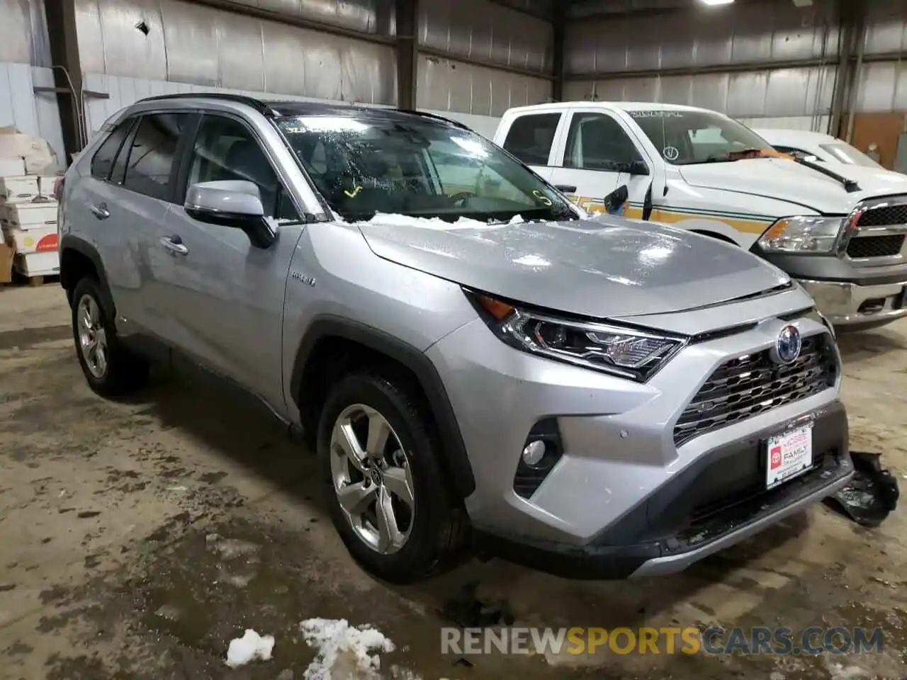 1 Photograph of a damaged car 4T3D6RFV1MU060619 TOYOTA RAV4 2021